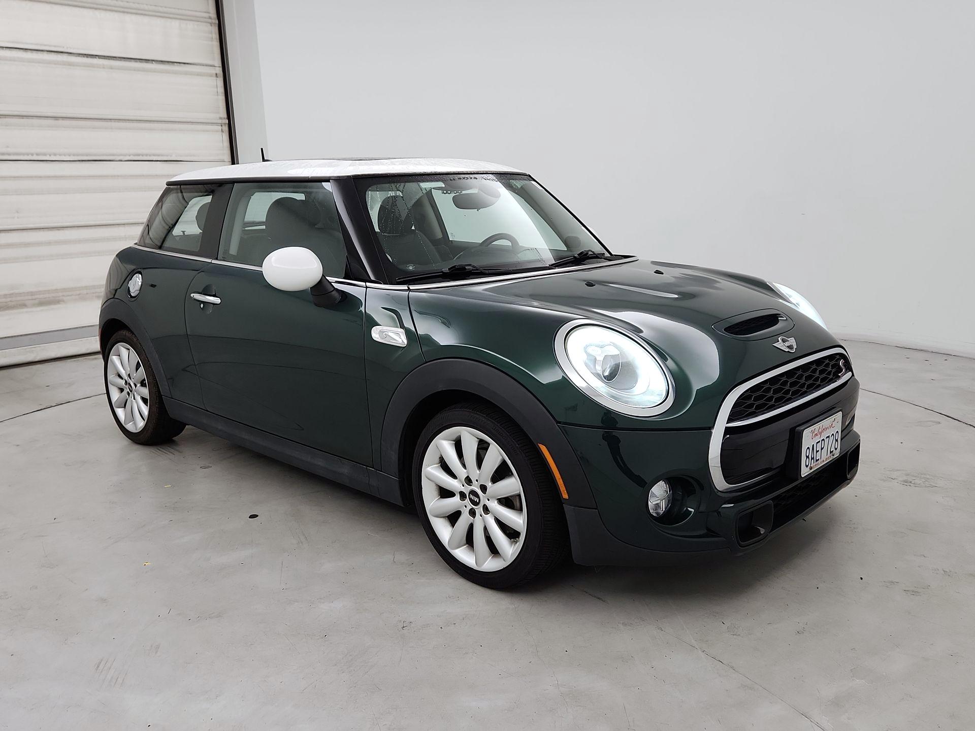 Thumbnail: 2017 MINI Cooper Hardtop - 1