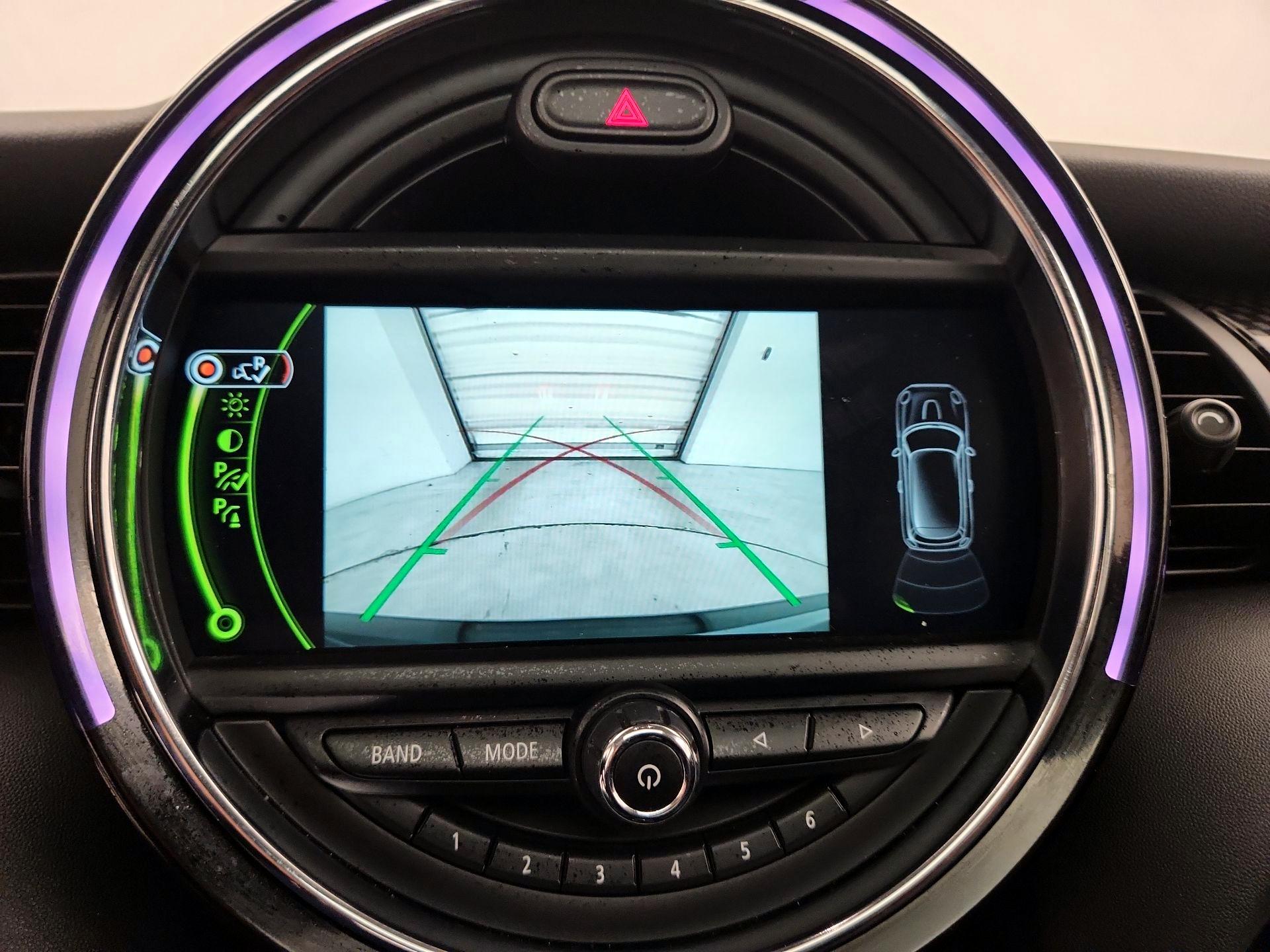 Thumbnail: 2017 MINI Cooper Hardtop - 13