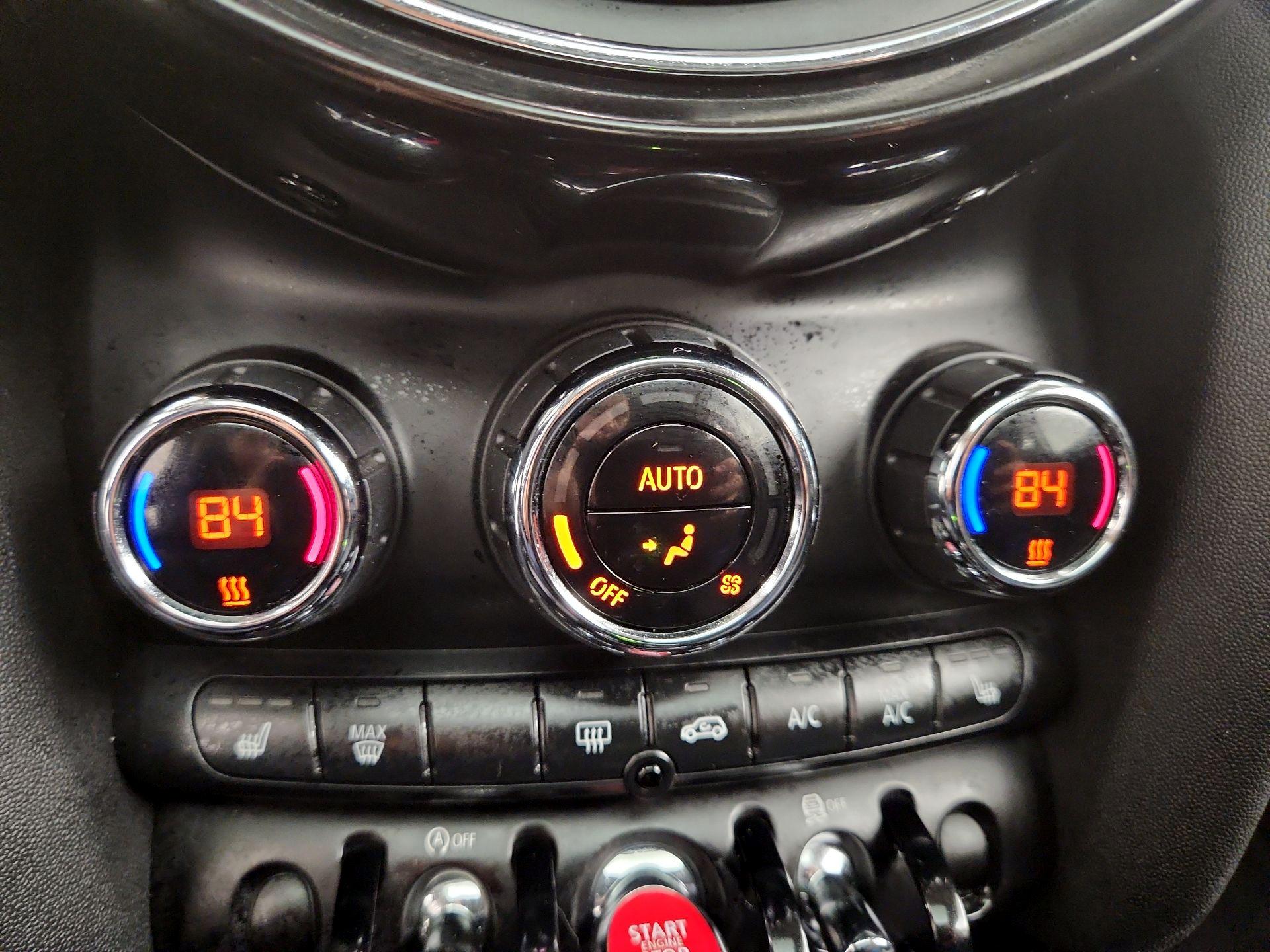 Thumbnail: 2017 MINI Cooper Hardtop - 15