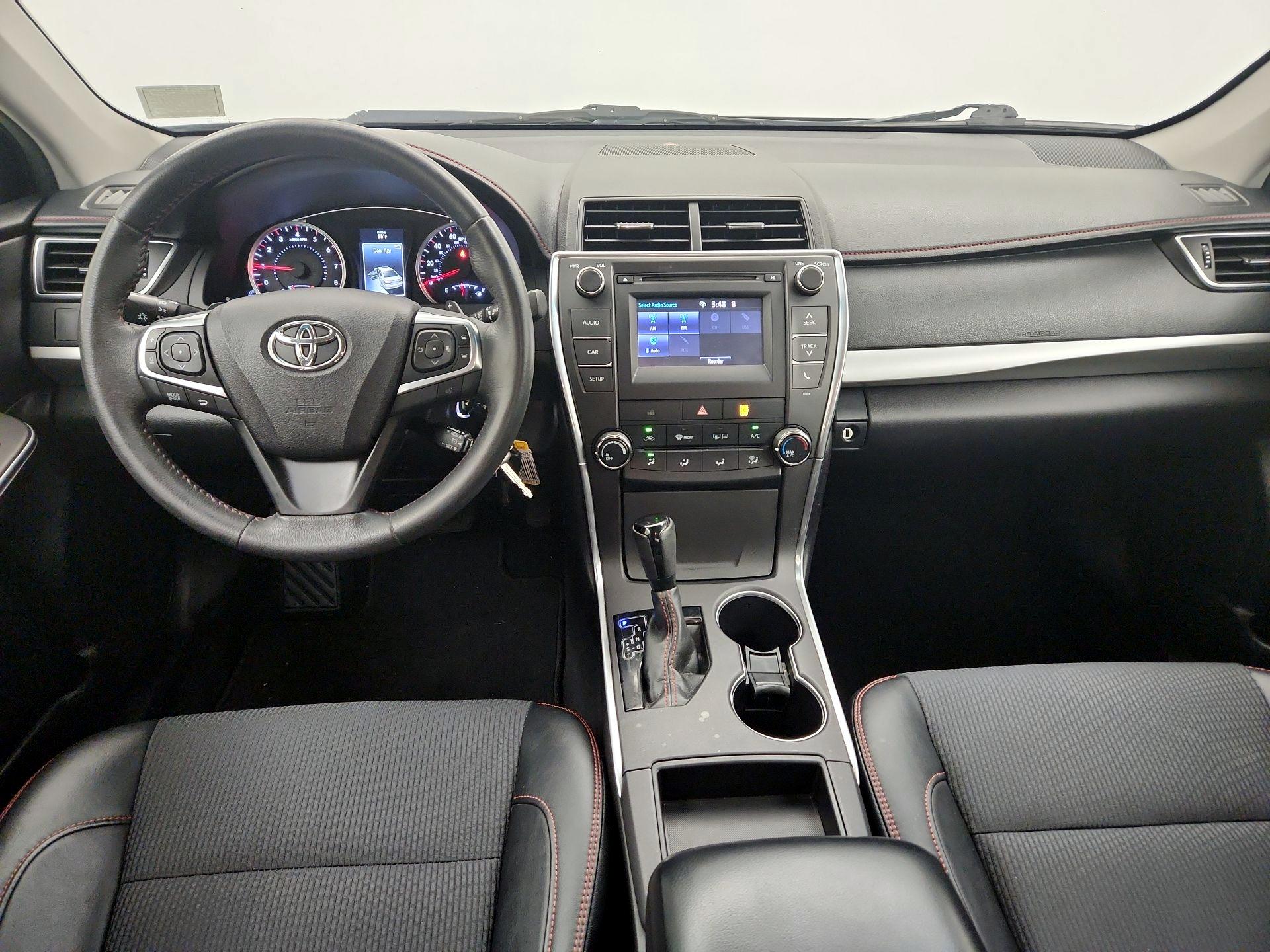 Thumbnail: 2017 Toyota Camry - 9