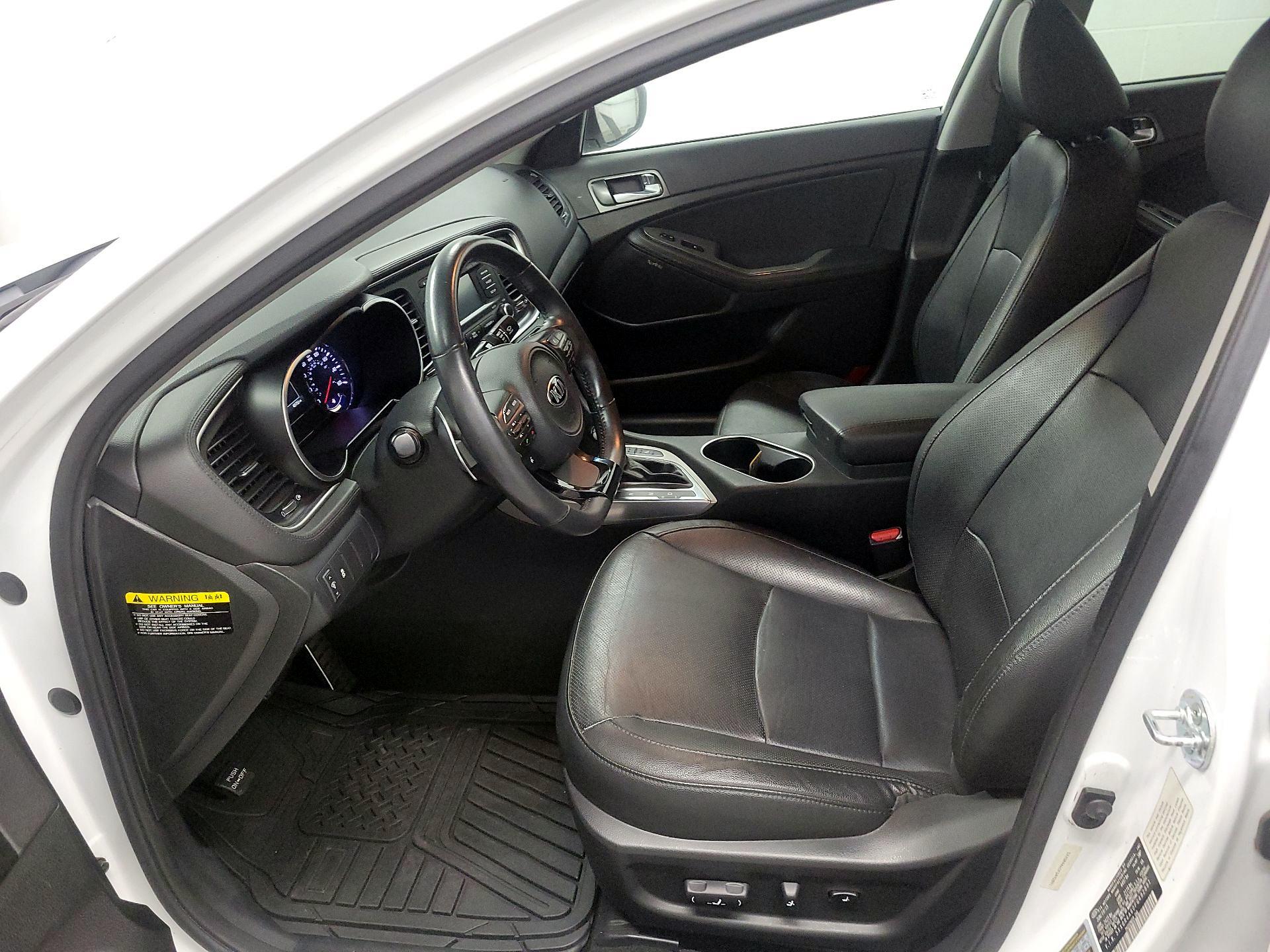 Thumbnail: 2015 Kia Optima - 11