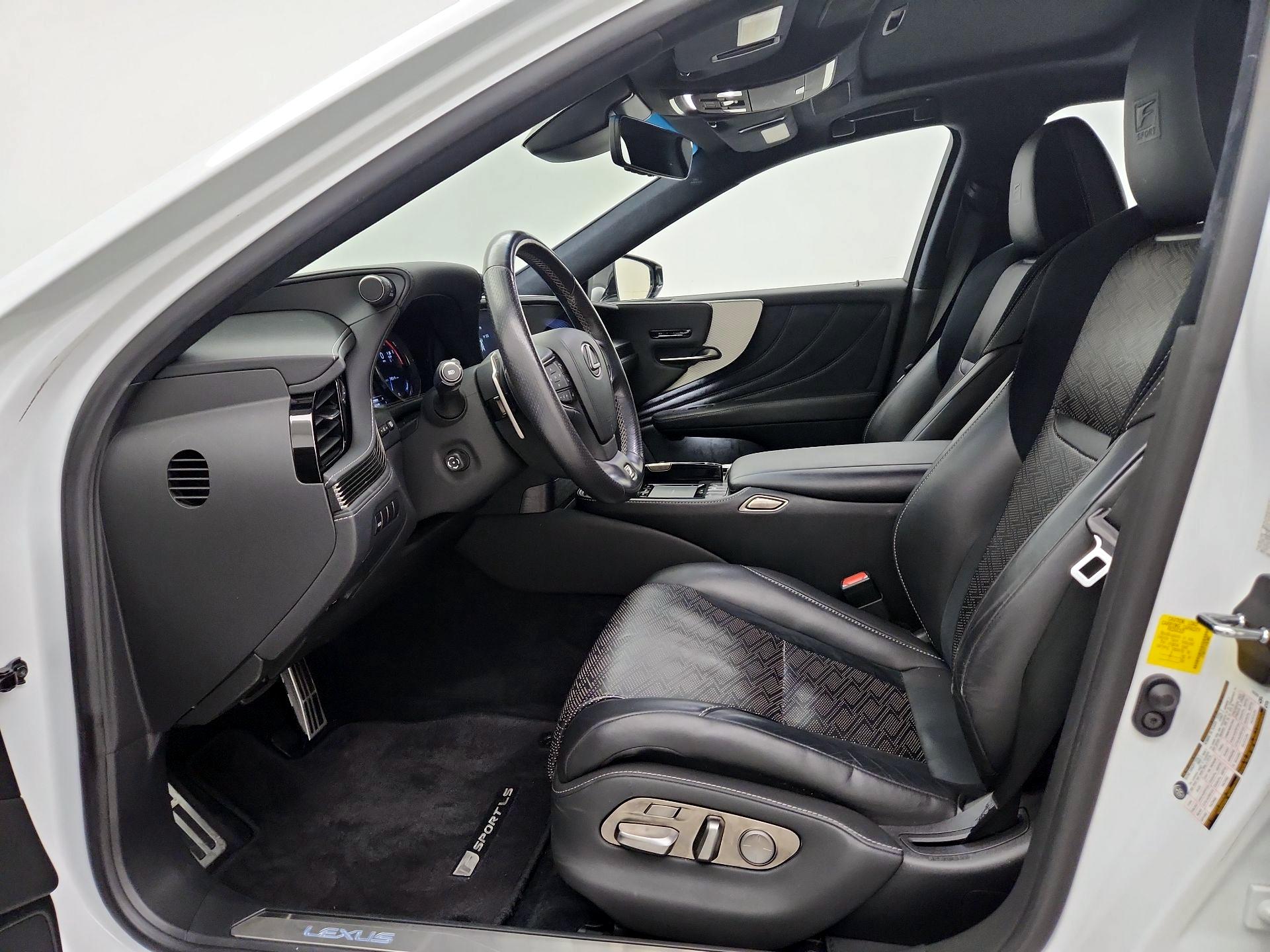 Thumbnail: 2019 Lexus LS - 11