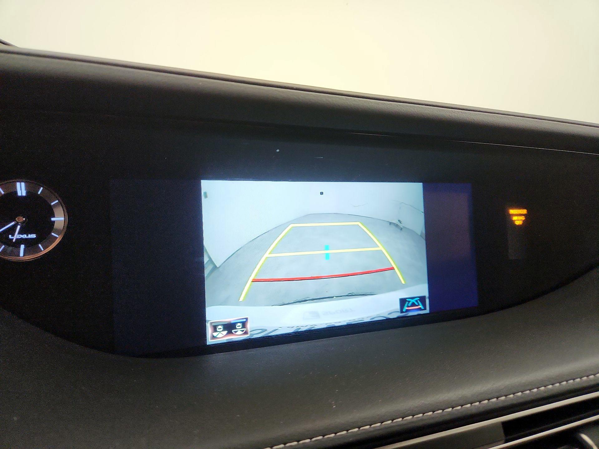 Thumbnail: 2019 Lexus LS - 14