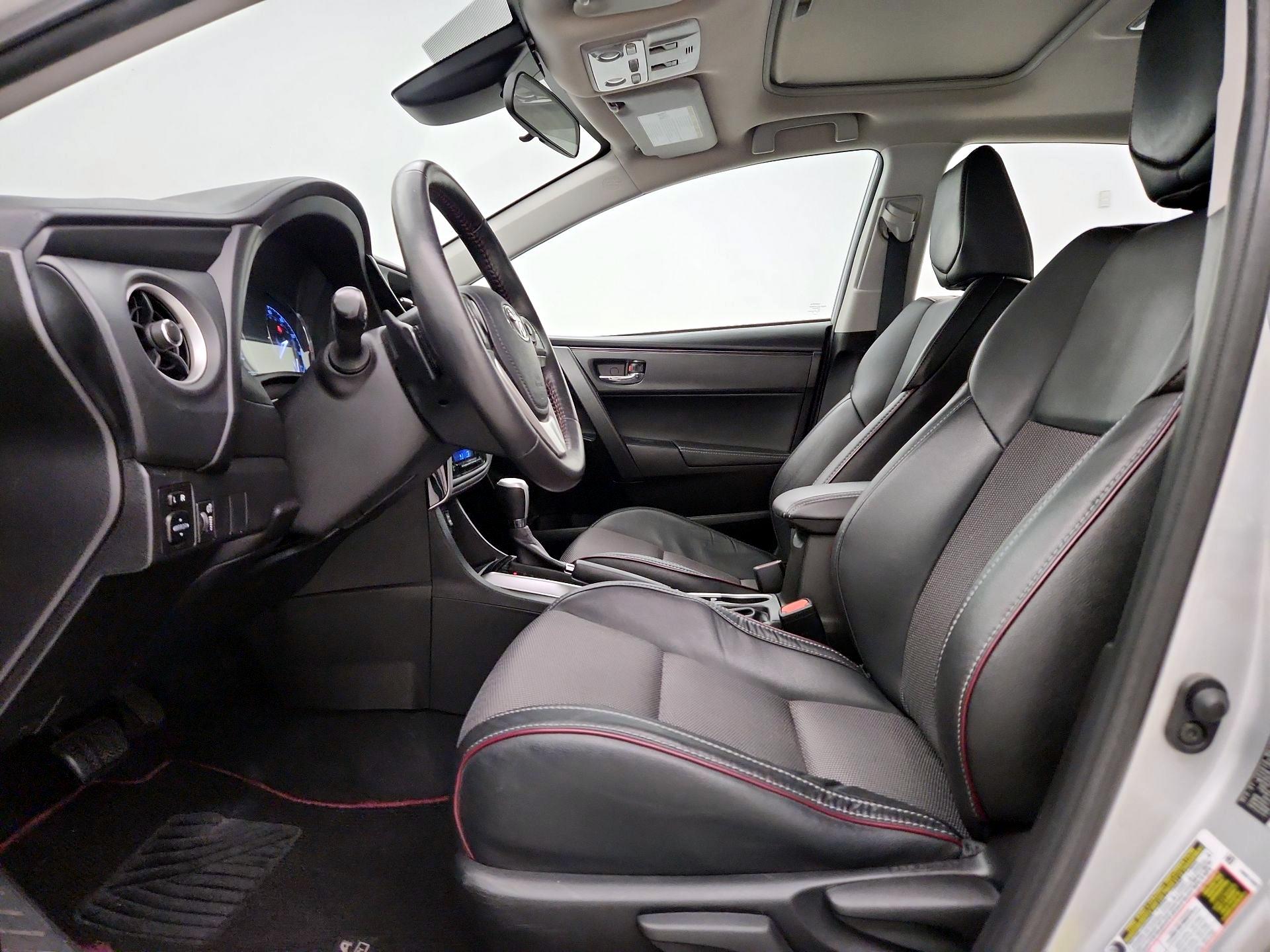 Thumbnail: 2017 Toyota Corolla - 11