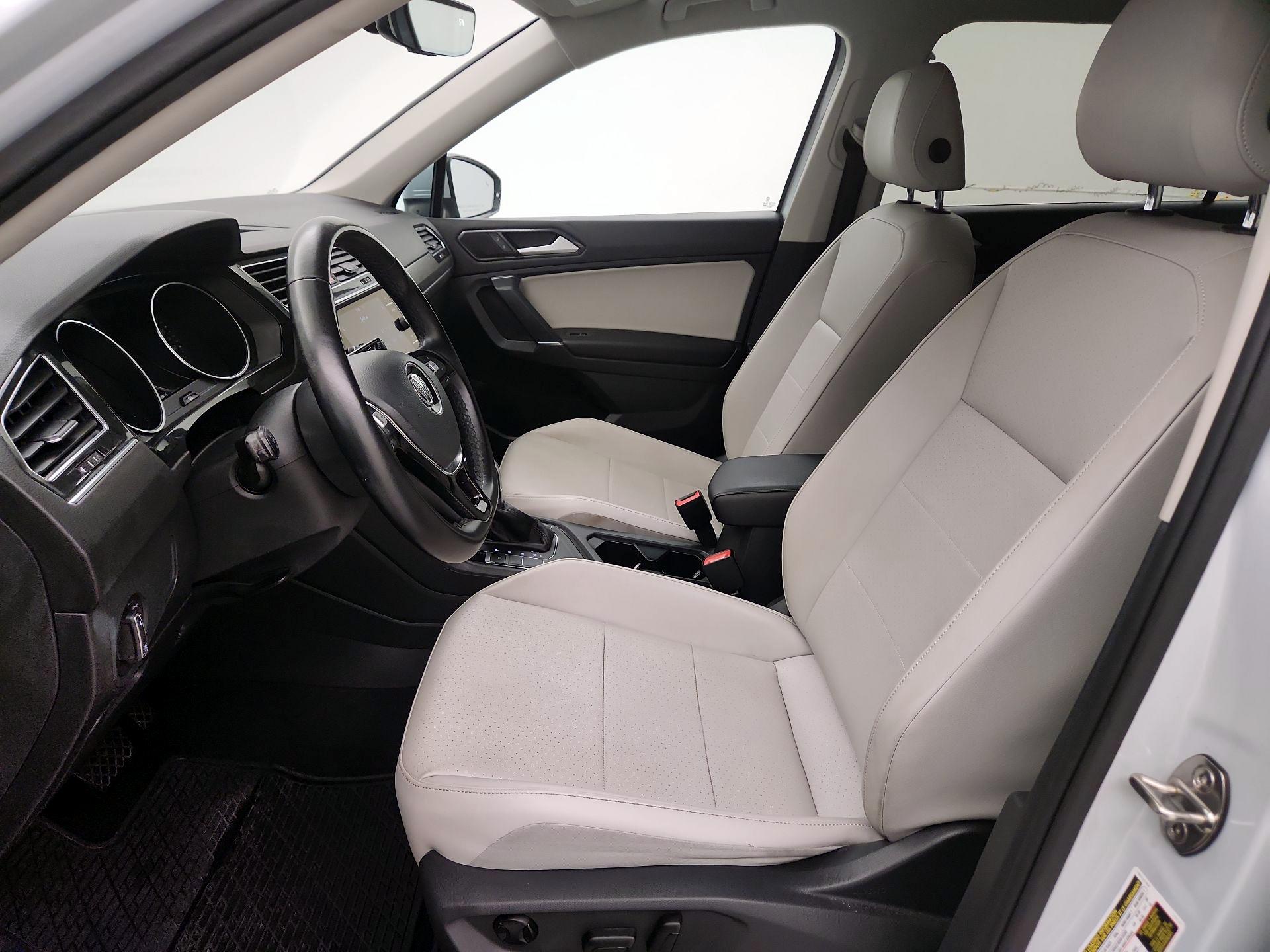 Thumbnail: 2018 Volkswagen Tiguan - 11