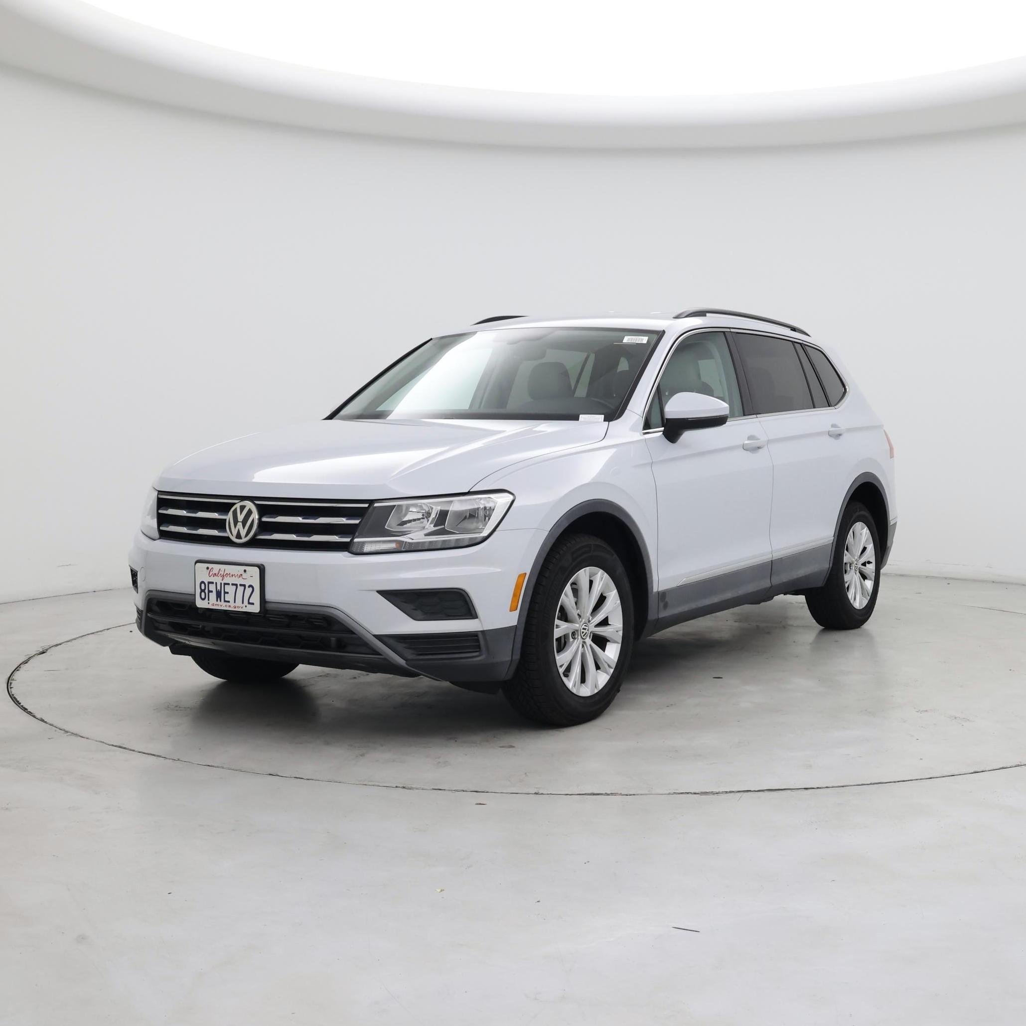 Thumbnail: 2018 Volkswagen Tiguan - 4