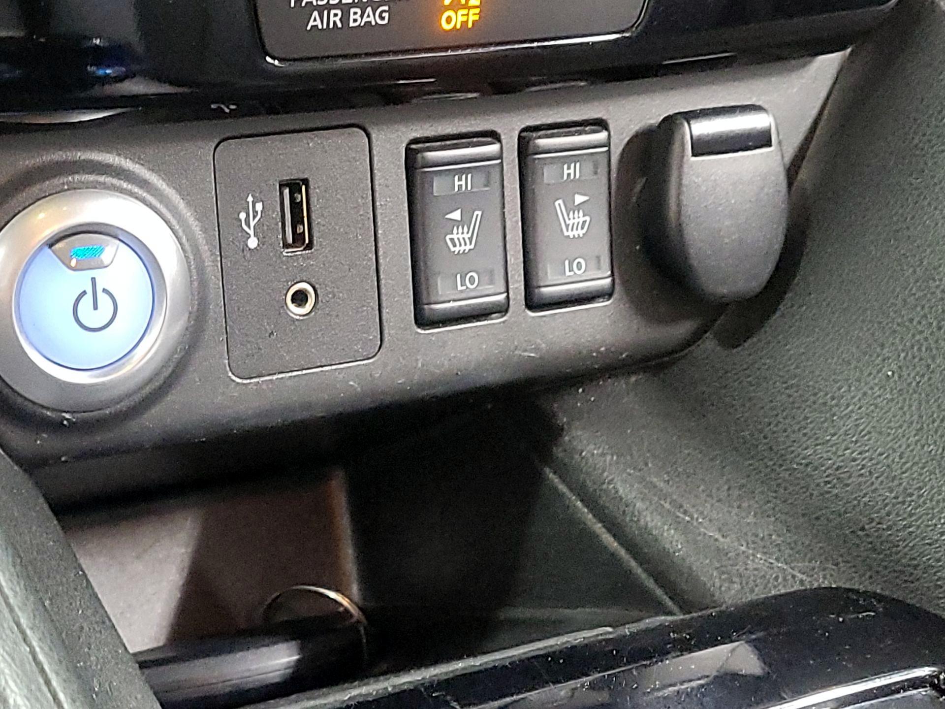Thumbnail: 2018 Nissan Leaf - 19