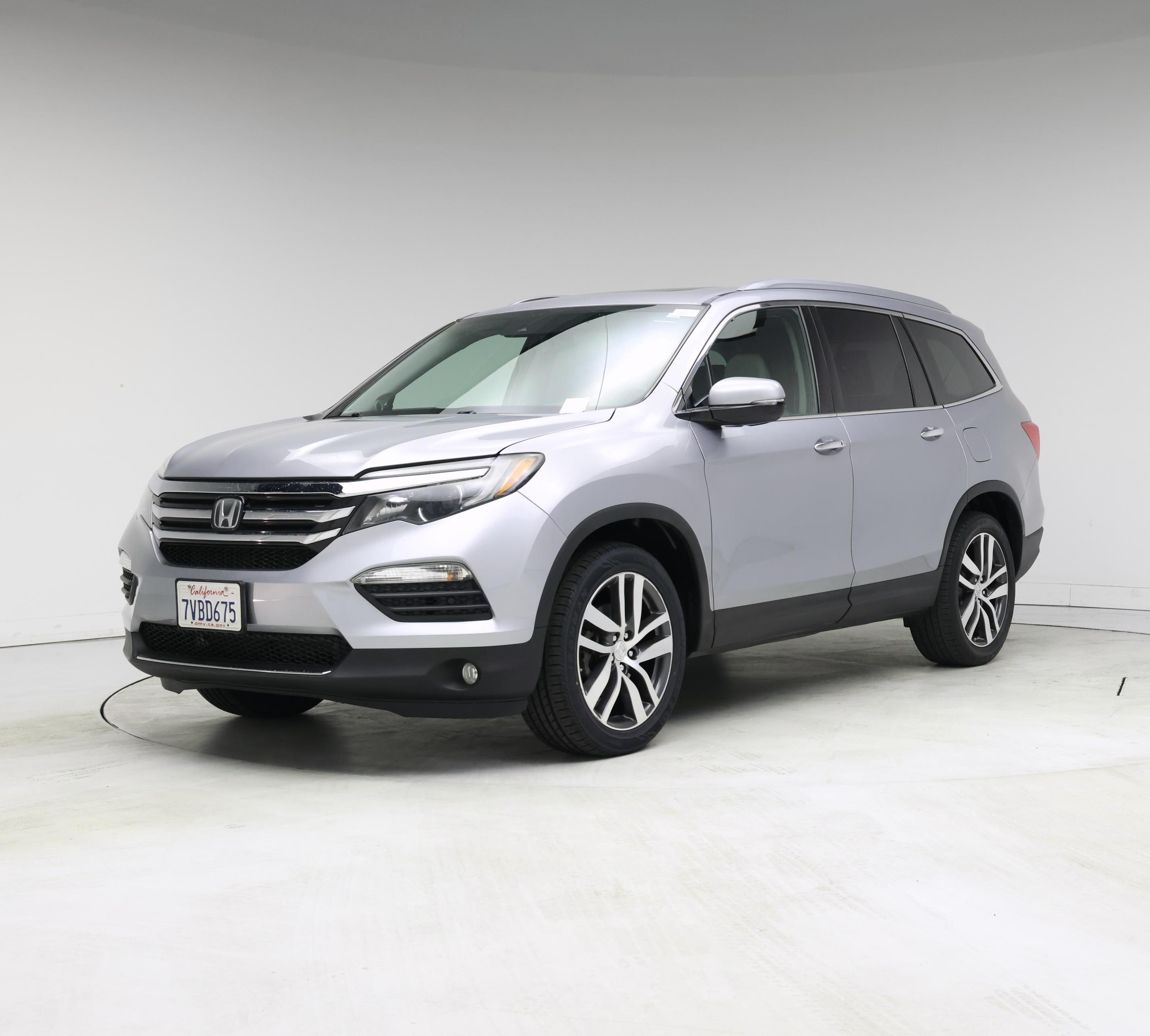 Thumbnail: 2016 Honda Pilot - 4