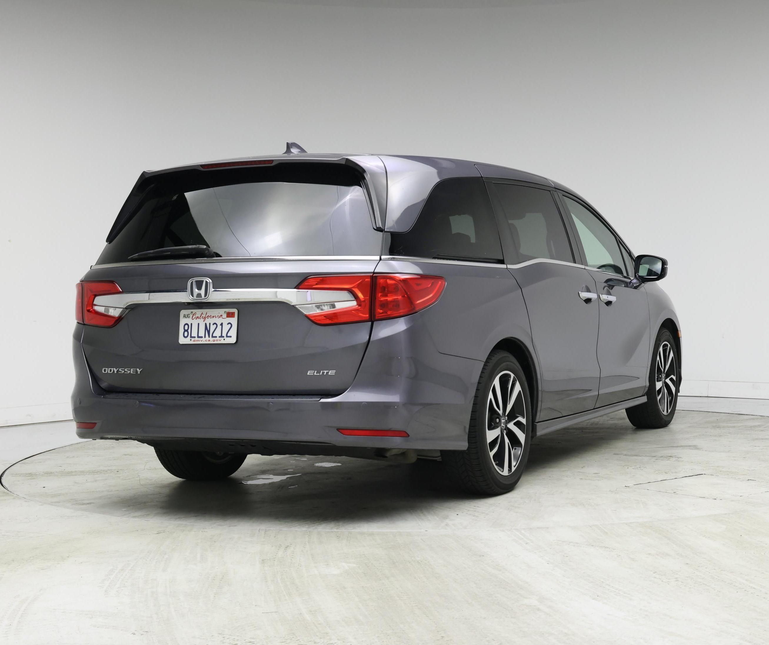 Thumbnail: 2019 Honda Odyssey - 8