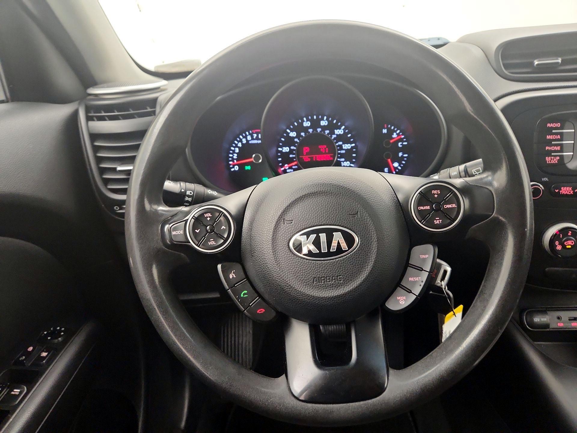 Thumbnail: 2015 Kia Soul - 10