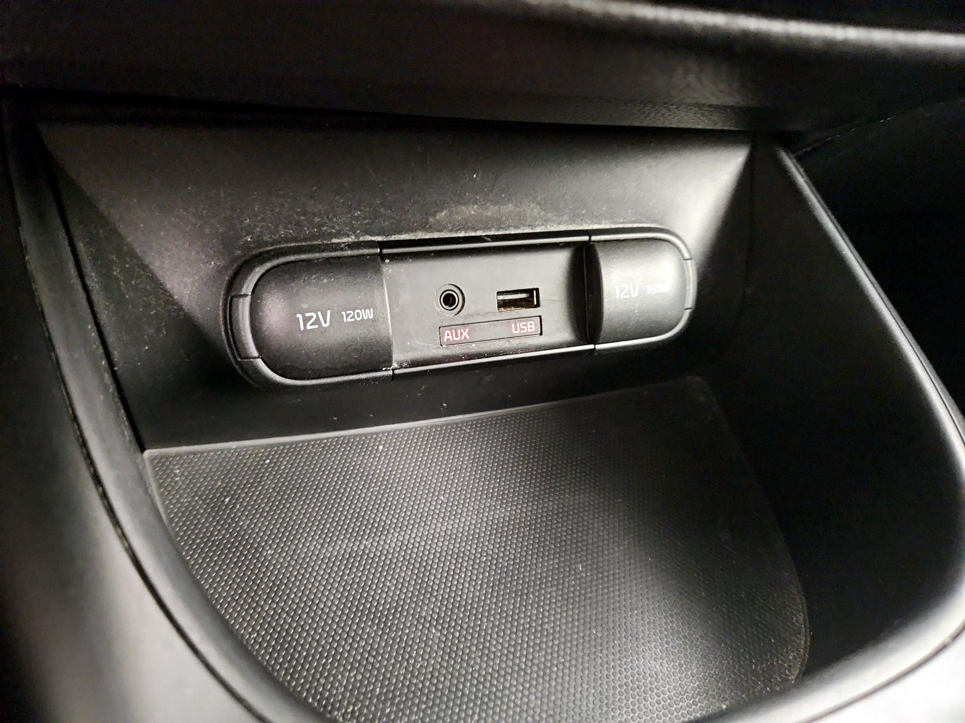 Thumbnail: 2015 Kia Soul - 17