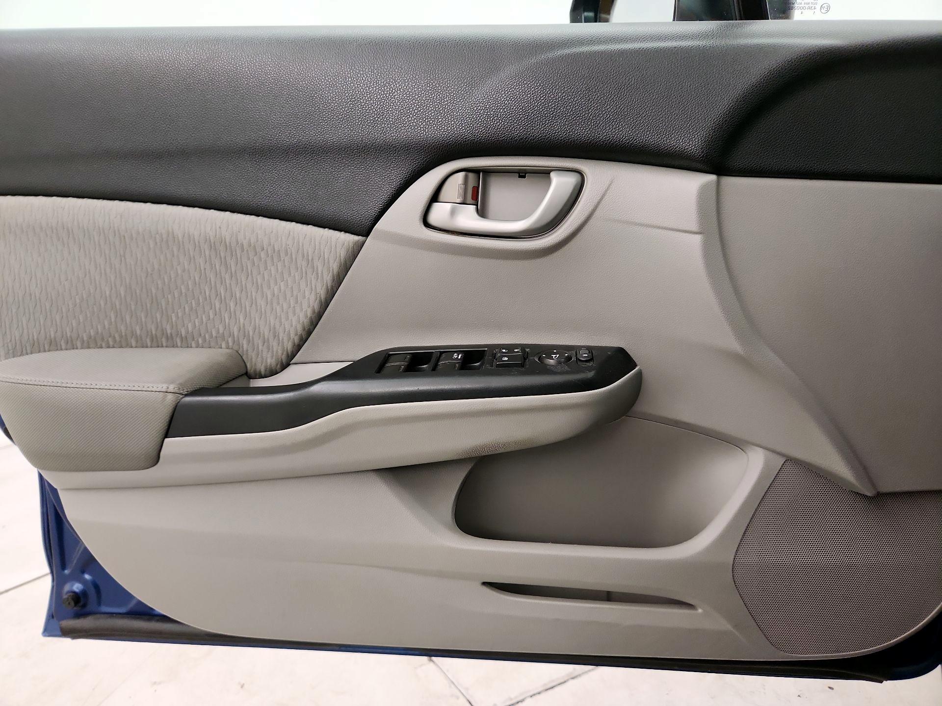 Thumbnail: 2015 Honda Civic - 12