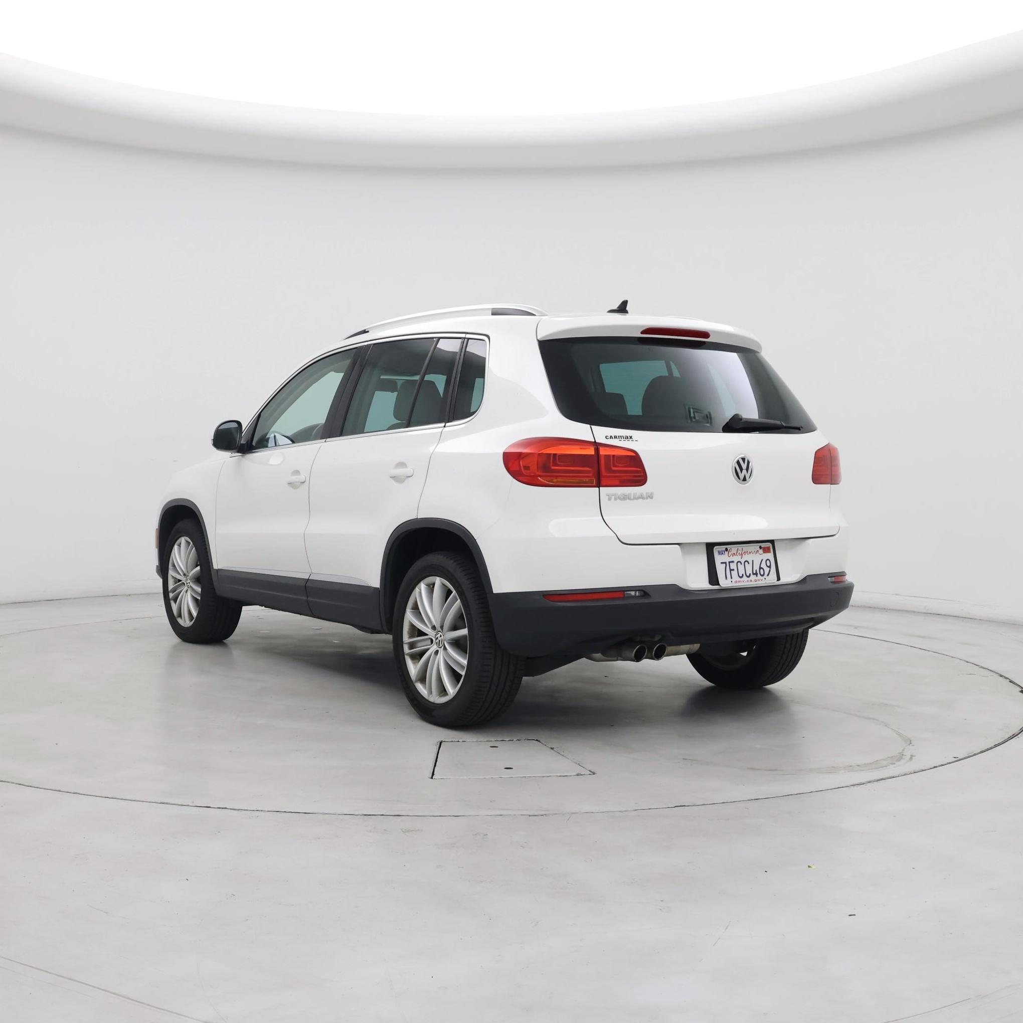 Thumbnail: 2014 Volkswagen Tiguan - 2