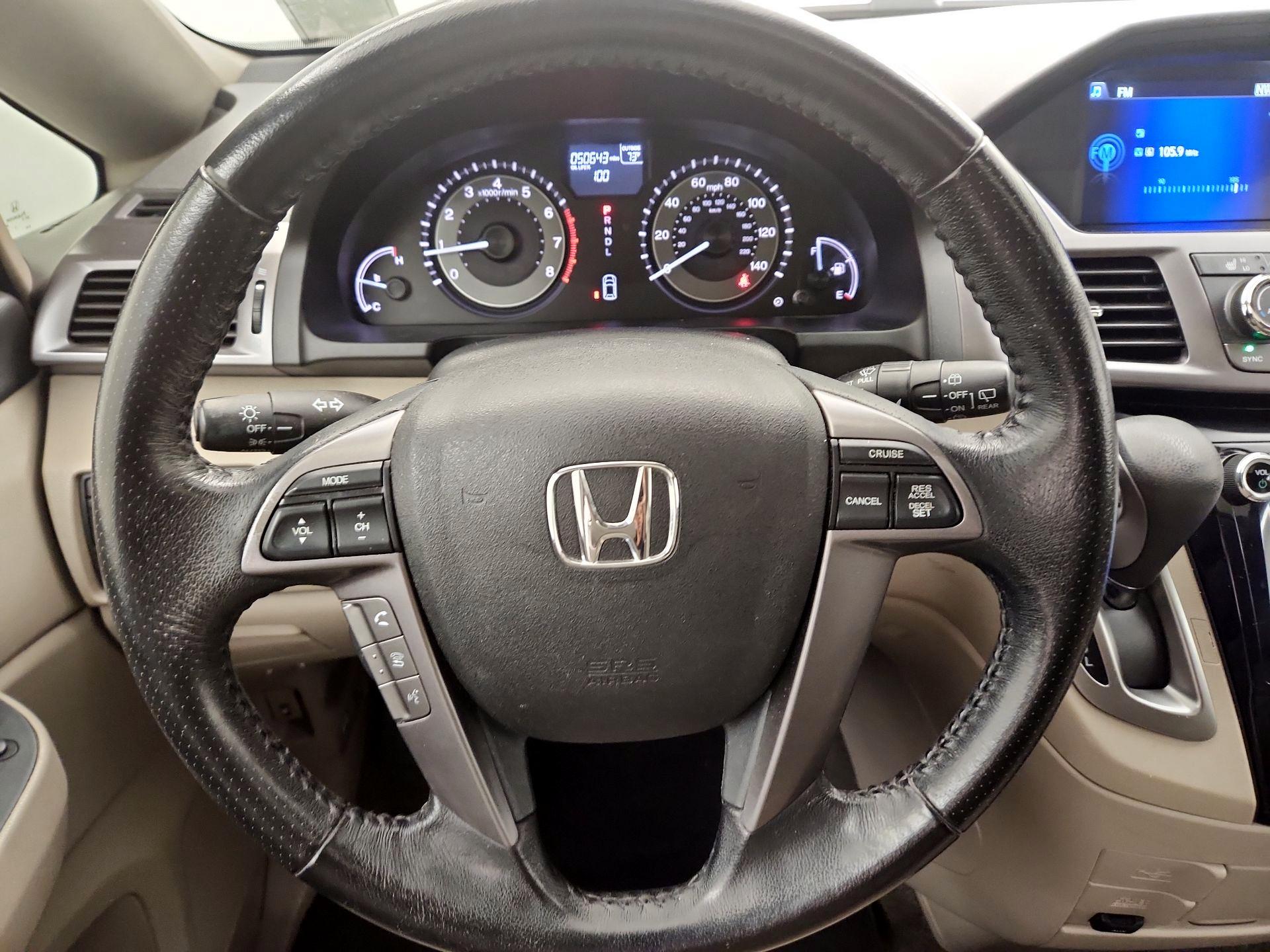 Thumbnail: 2014 Honda Odyssey - 10