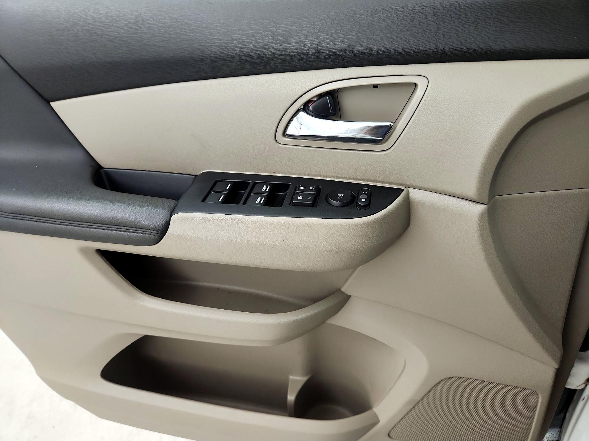 Thumbnail: 2014 Honda Odyssey - 12