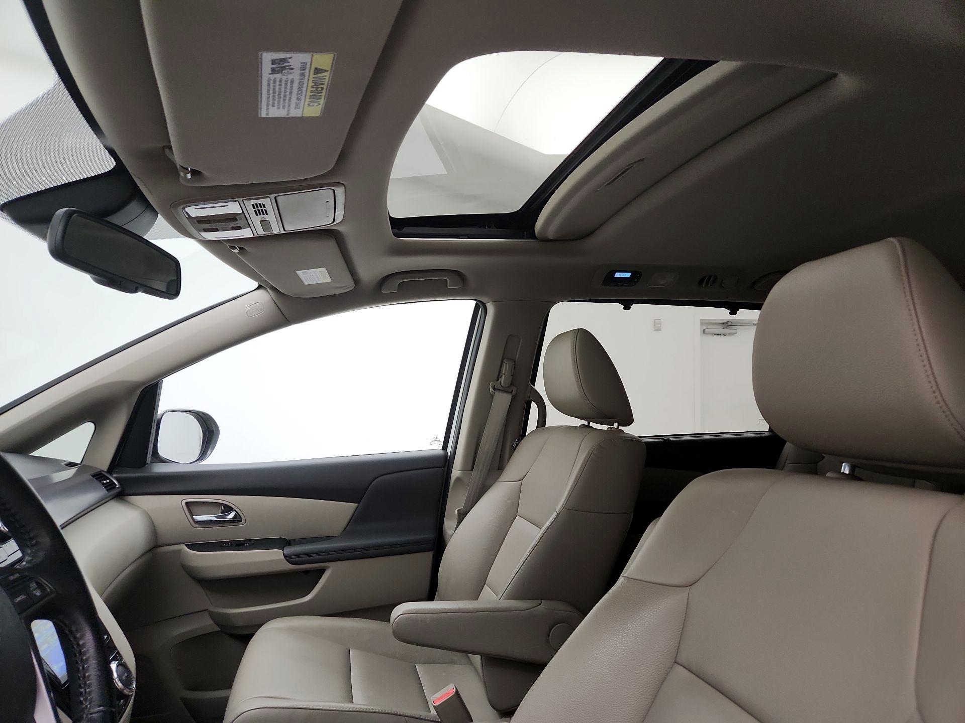 Thumbnail: 2014 Honda Odyssey - 19