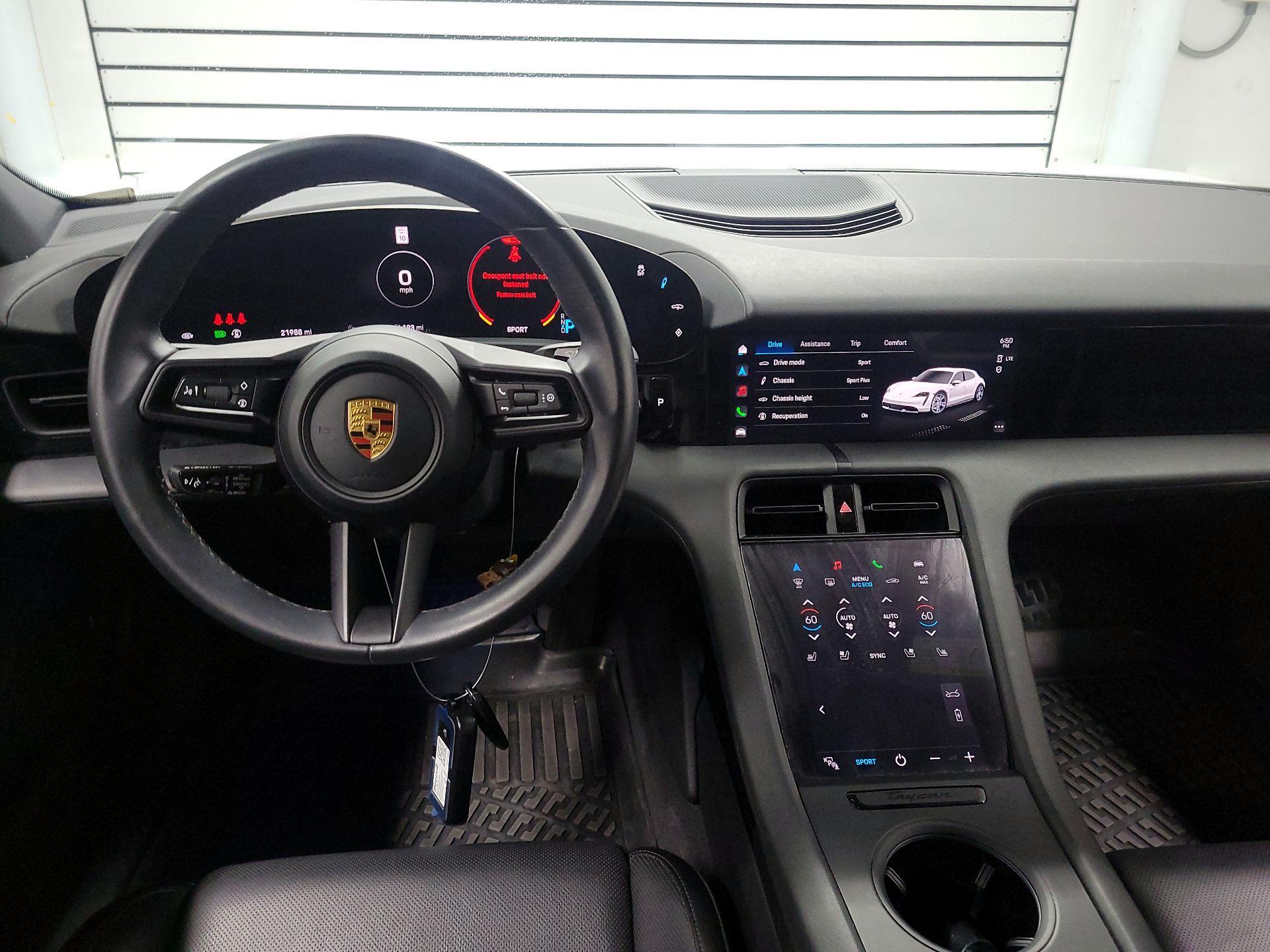 Thumbnail: 2023 Porsche Taycan - 9