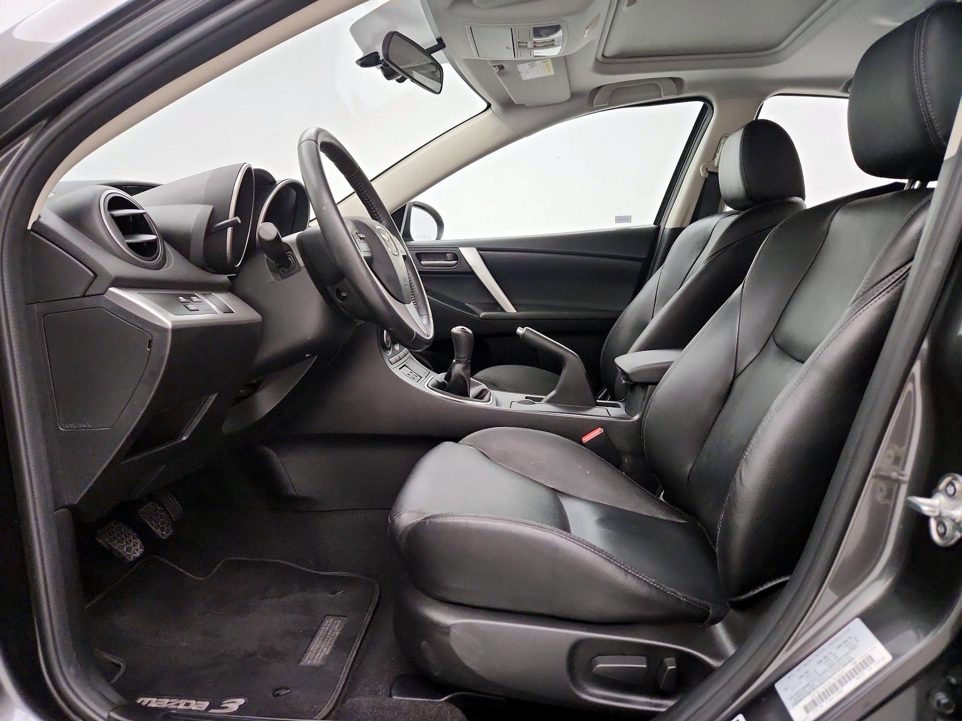 Thumbnail: 2013 Mazda Mazda3 - 11