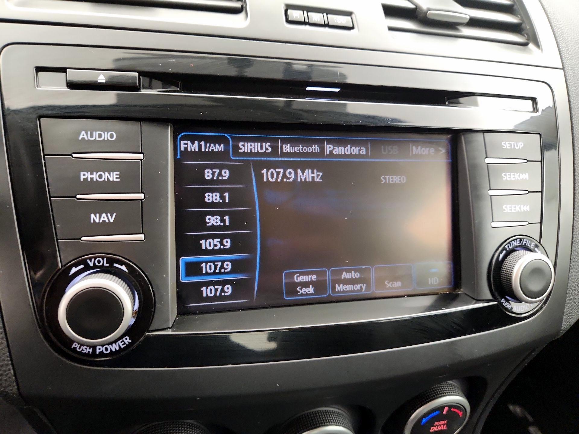 Thumbnail: 2013 Mazda Mazda3 - 14