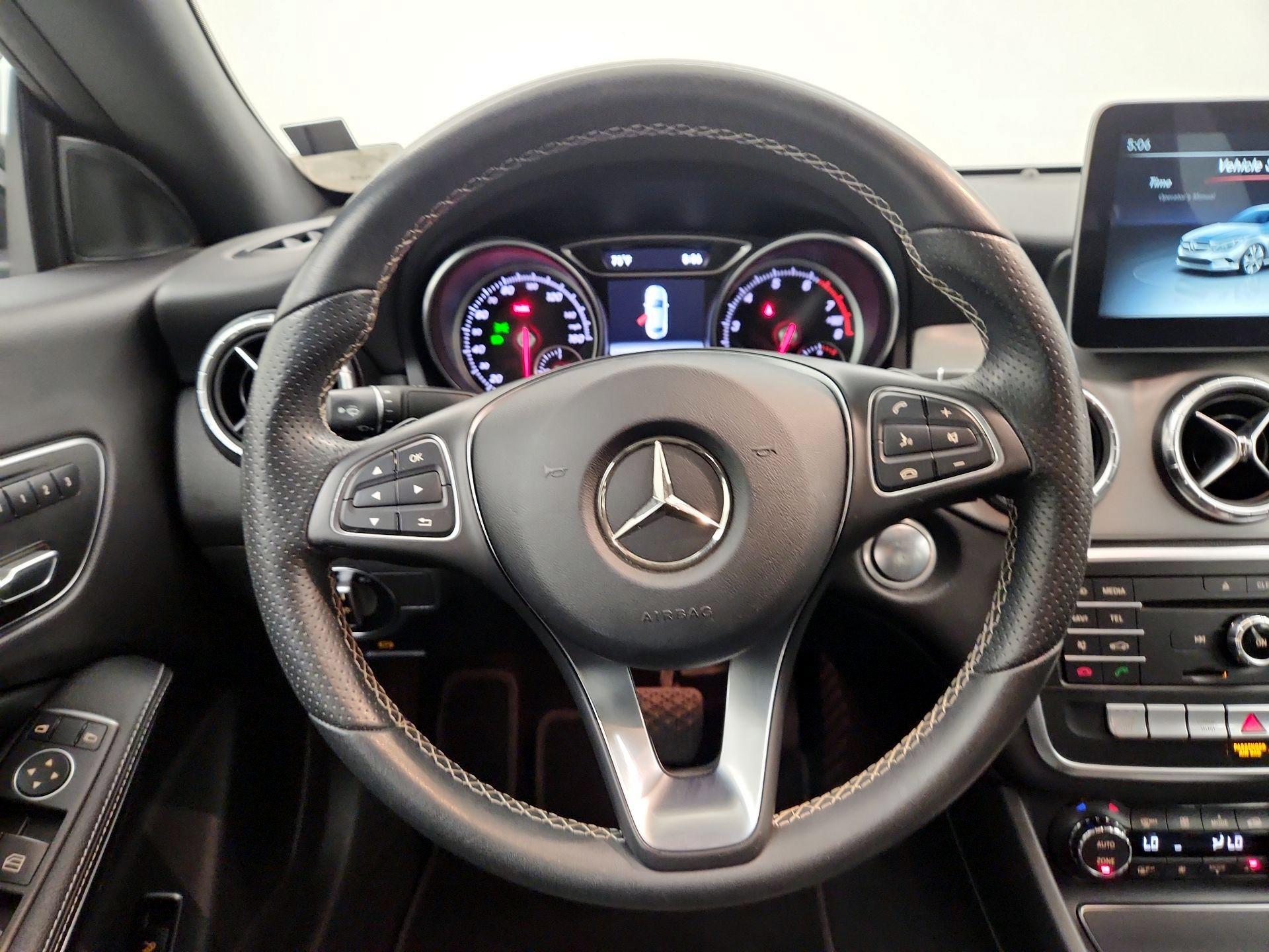 Thumbnail: 2018 Mercedes-Benz CLA - 10