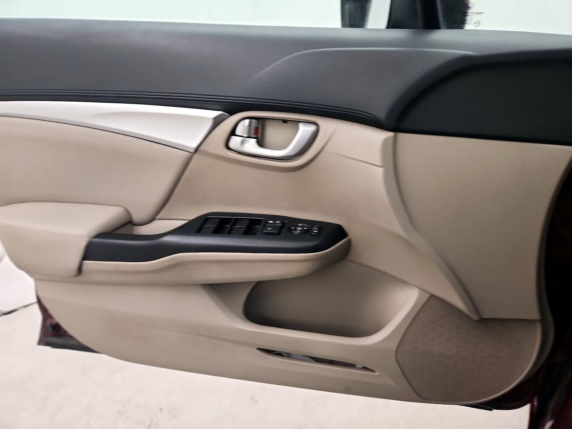 Thumbnail: 2015 Honda Civic - 12