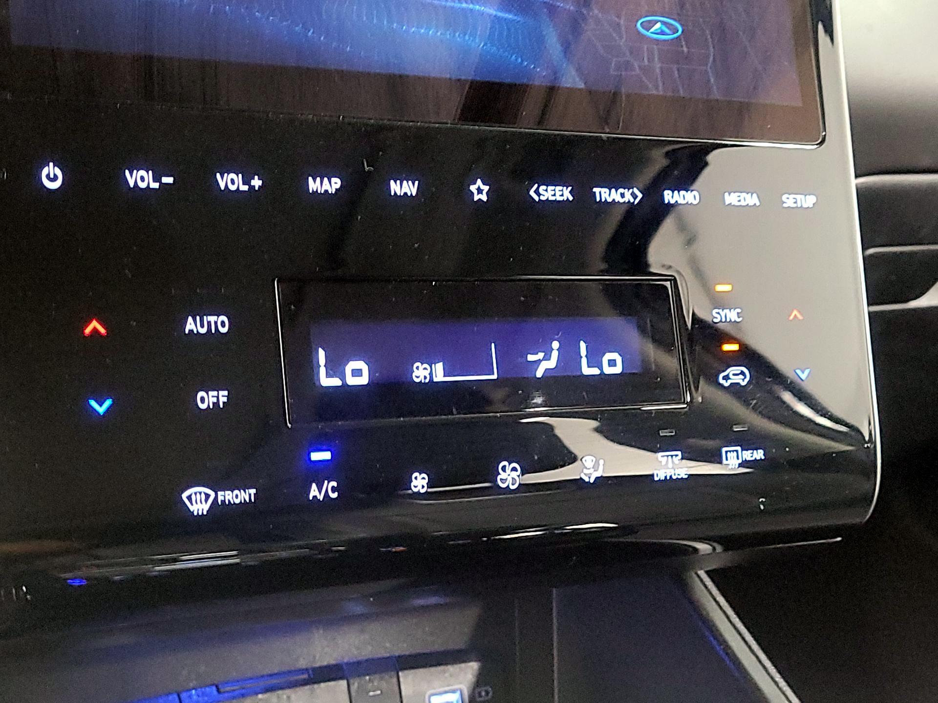Thumbnail: 2022 Hyundai Tucson - 15
