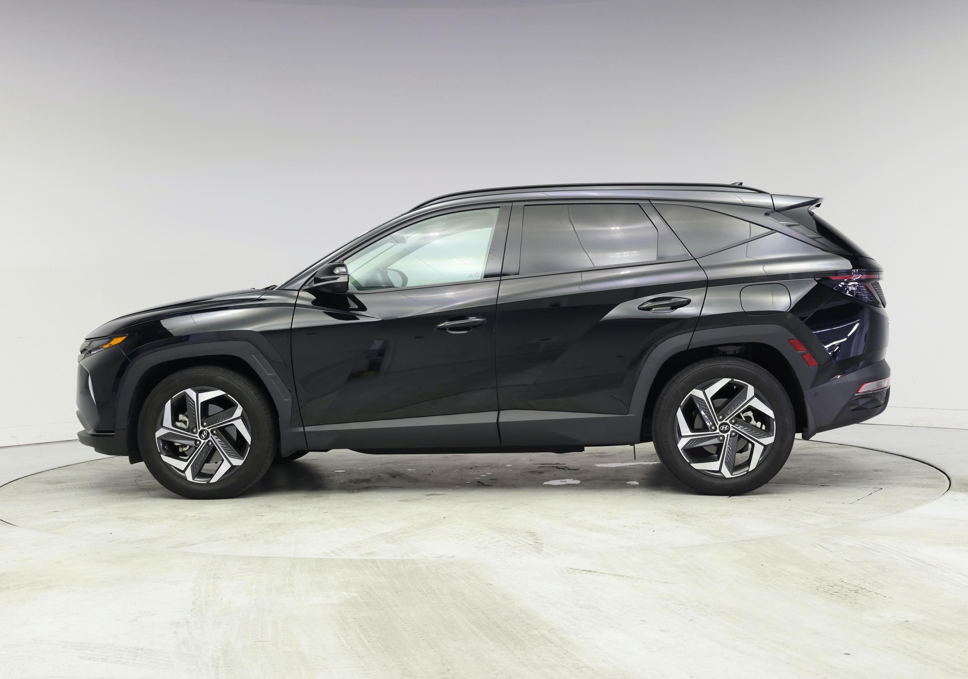 Thumbnail: 2022 Hyundai Tucson - 3