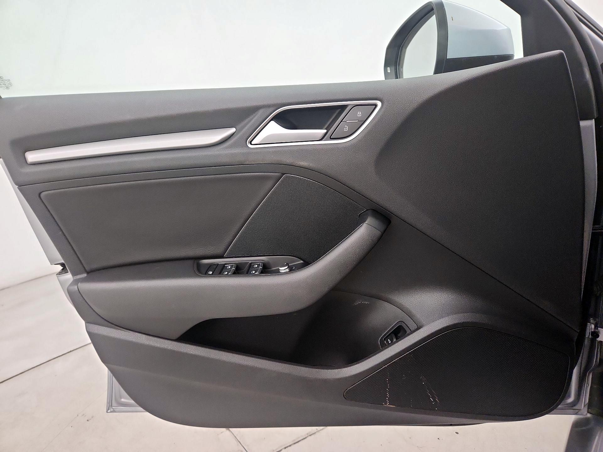 Thumbnail: 2016 Audi A3 - 12