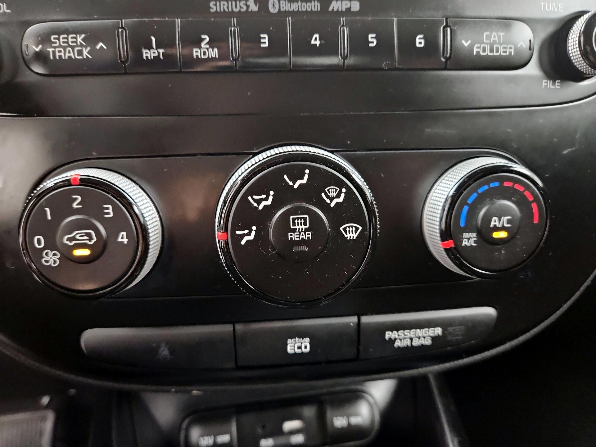 Thumbnail: 2016 Kia Soul - 15