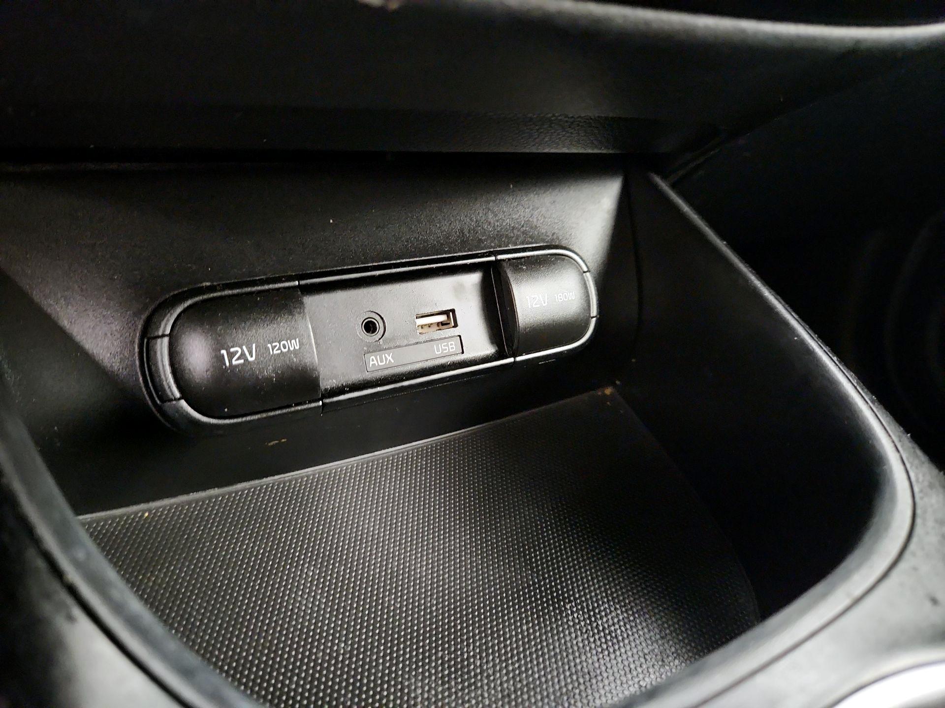 Thumbnail: 2016 Kia Soul - 17