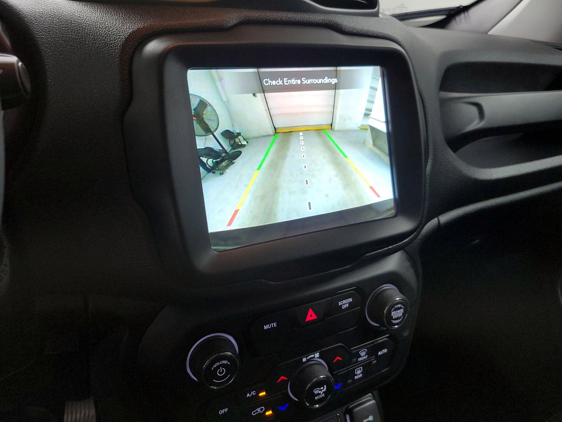 Thumbnail: 2020 Jeep Renegade - 14