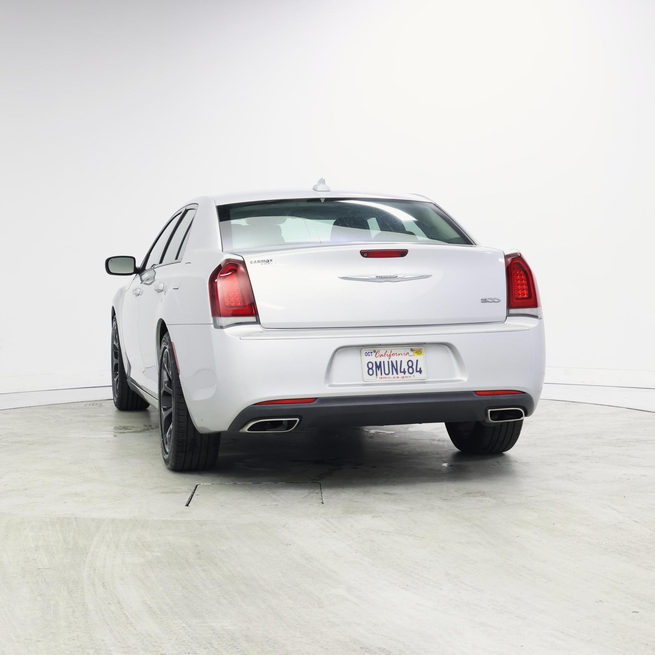 Thumbnail: 2019 Chrysler 300 - 6