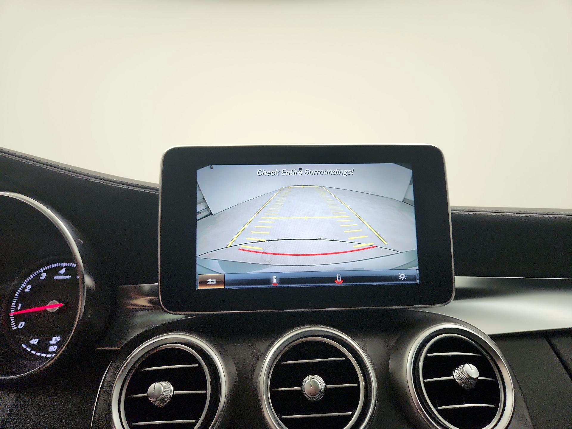 Thumbnail: 2015 Mercedes-Benz C-Class - 15