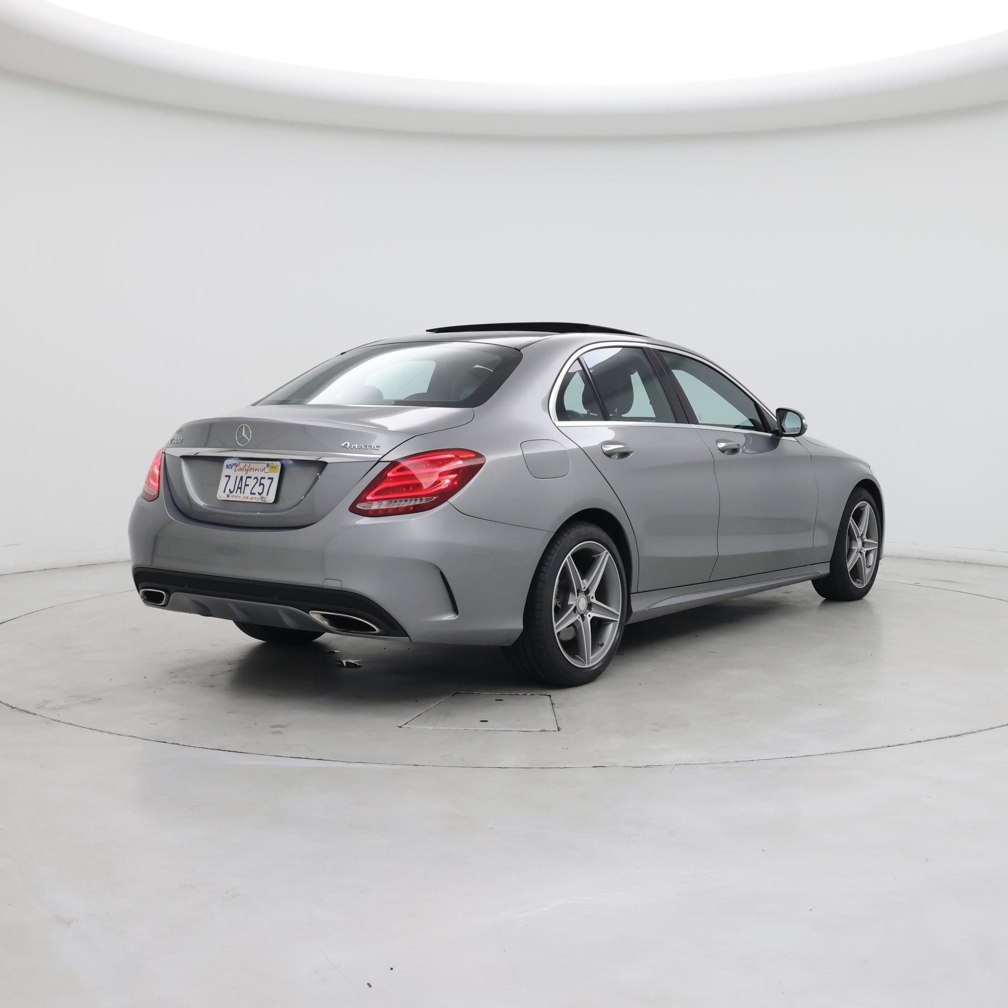 Thumbnail: 2015 Mercedes-Benz C-Class - 8