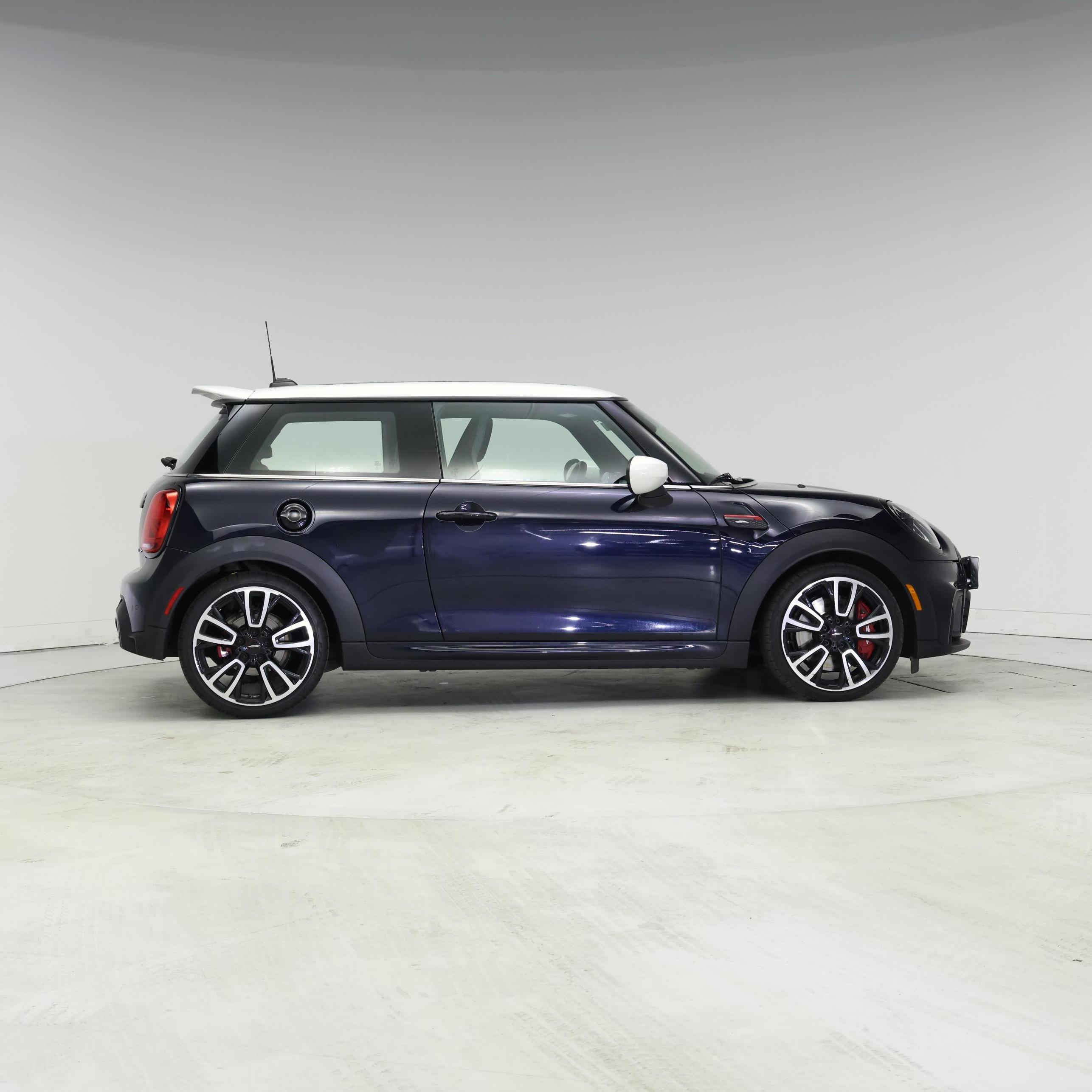 Thumbnail: 2022 MINI Cooper Hardtop - 7