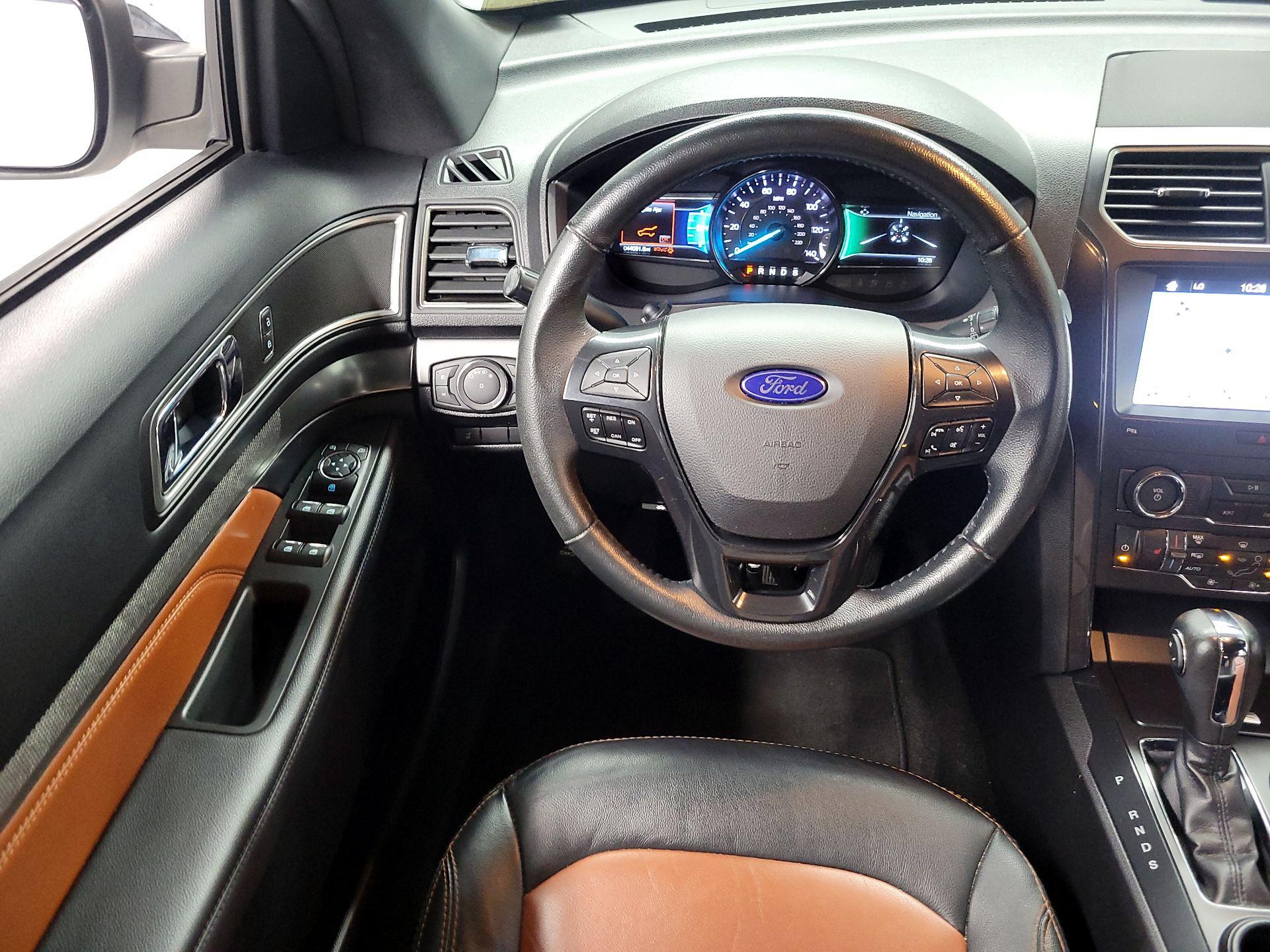 Thumbnail: 2019 Ford Explorer - 10