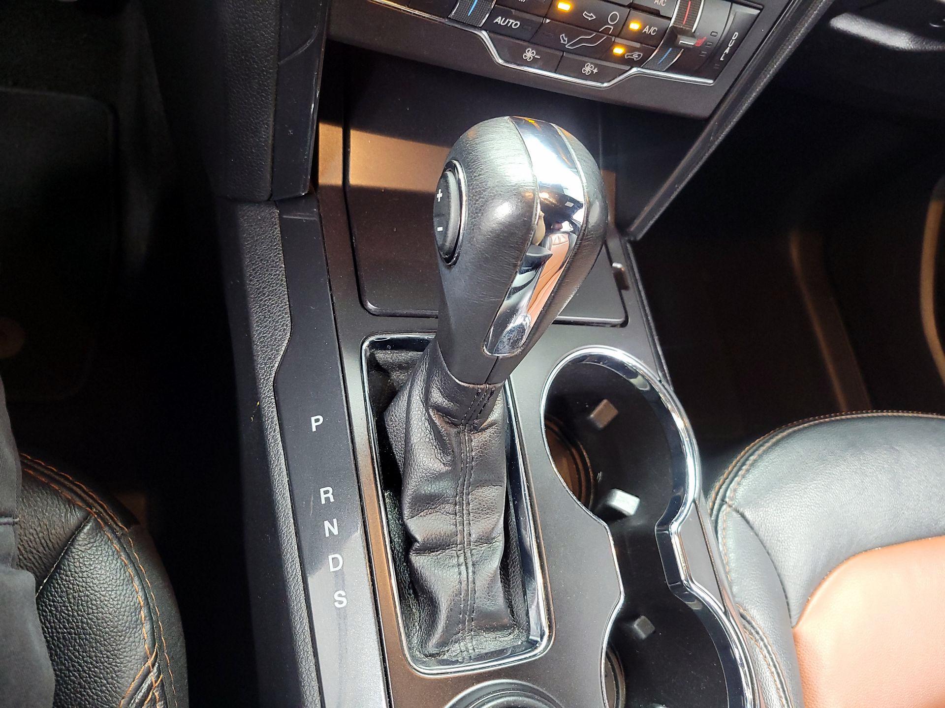 Thumbnail: 2019 Ford Explorer - 16
