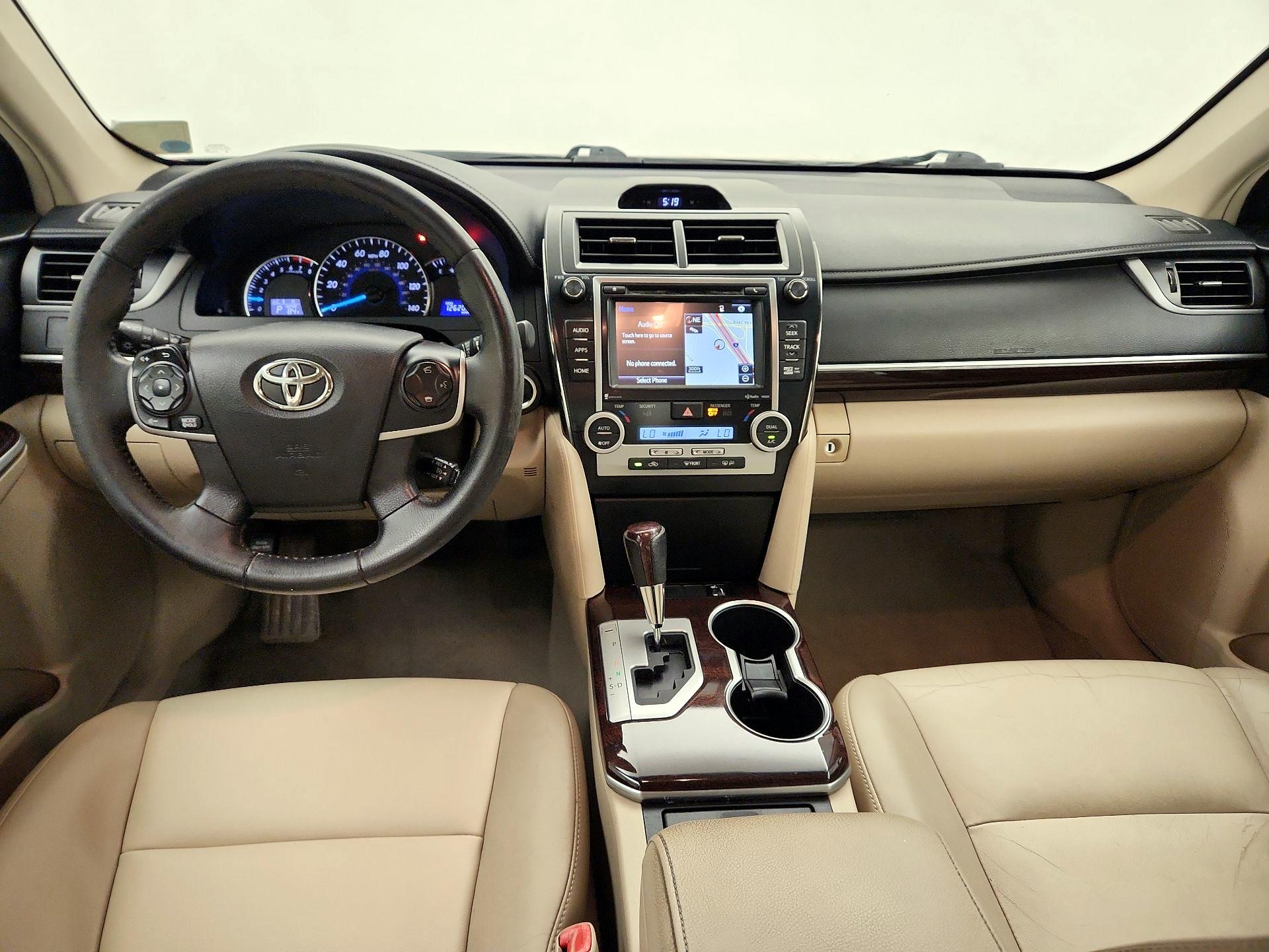 Thumbnail: 2014 Toyota Camry - 9