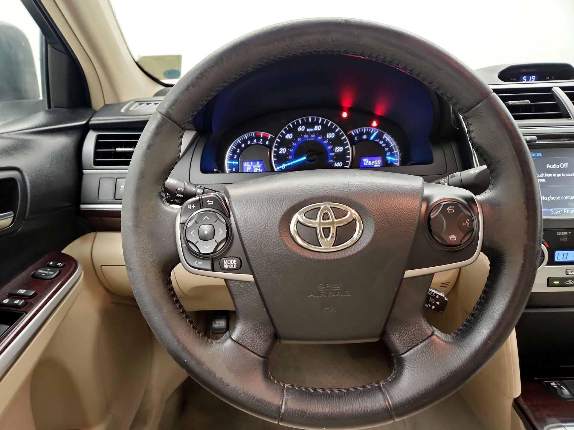 Thumbnail: 2014 Toyota Camry - 10