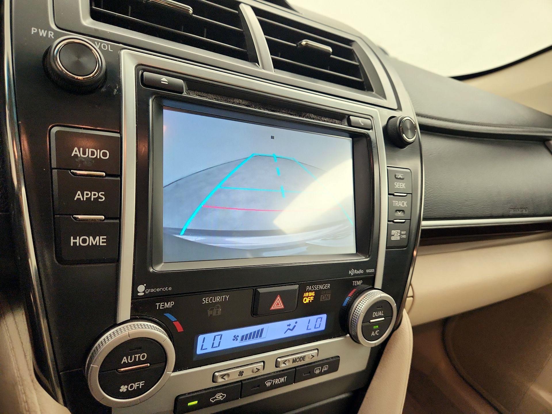 Thumbnail: 2014 Toyota Camry - 14