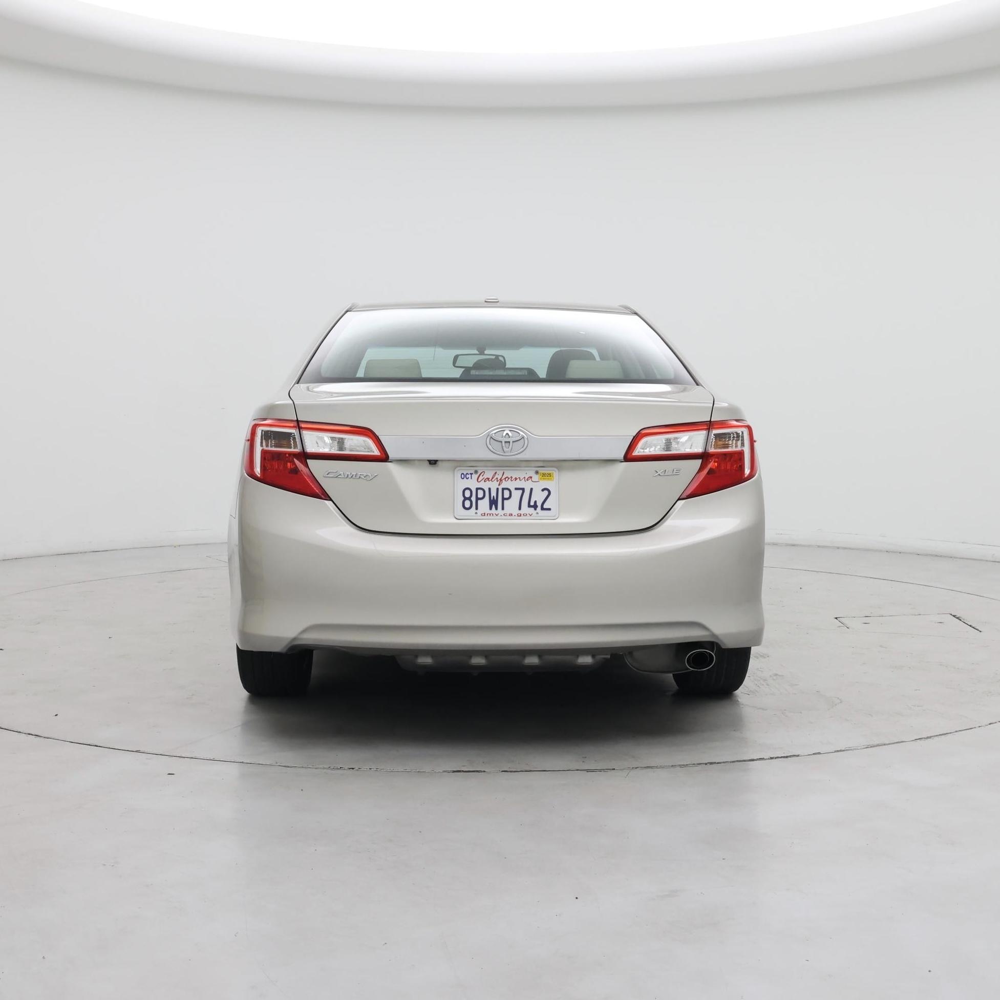 Thumbnail: 2014 Toyota Camry - 6