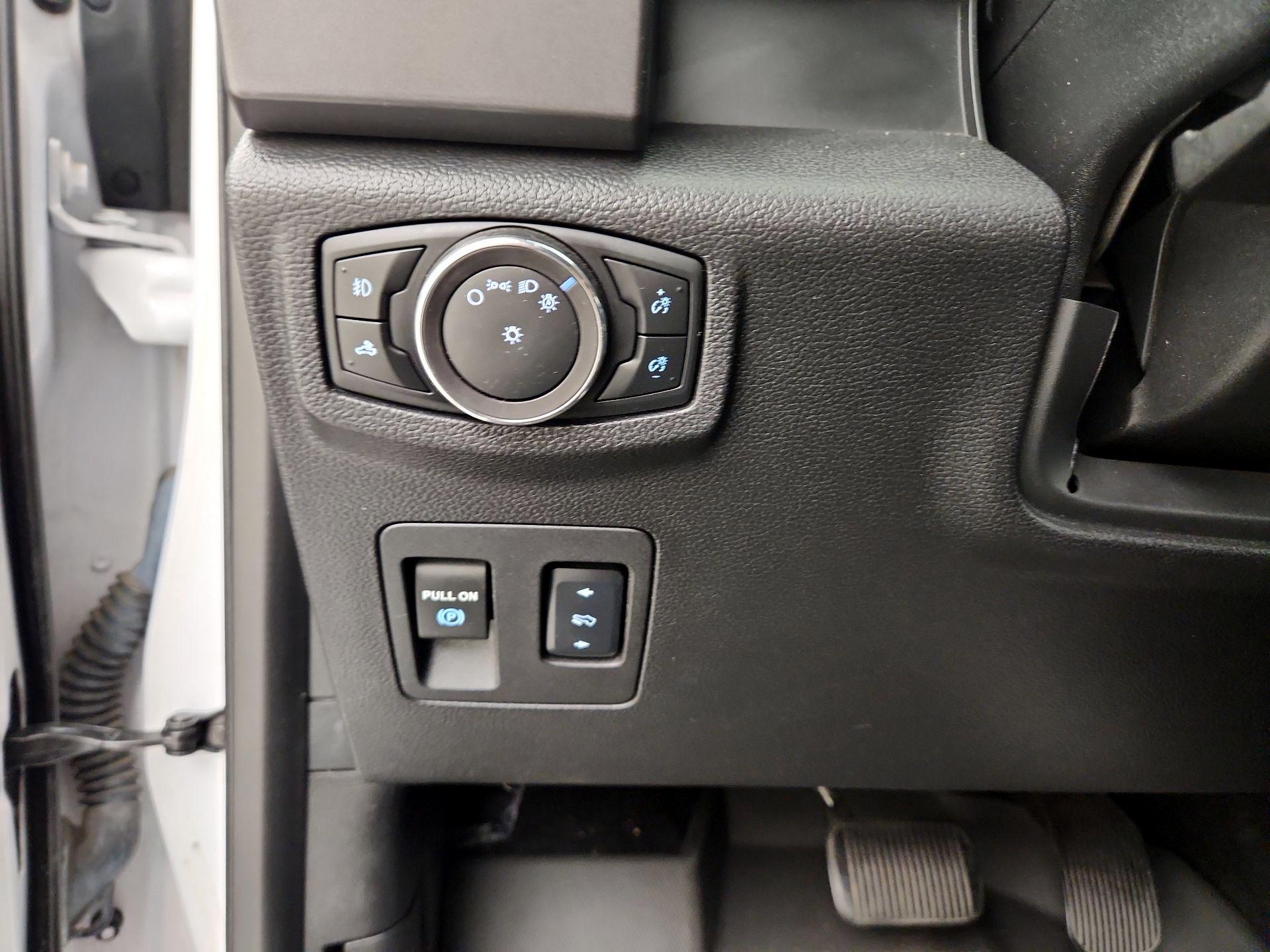 Thumbnail: 2017 Ford F-150 - 13
