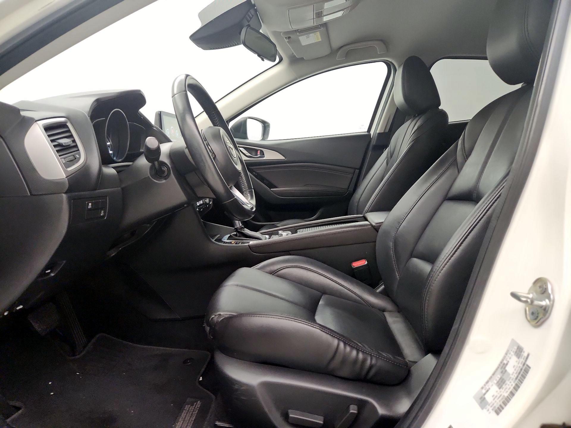 Thumbnail: 2018 Mazda Mazda3 - 11