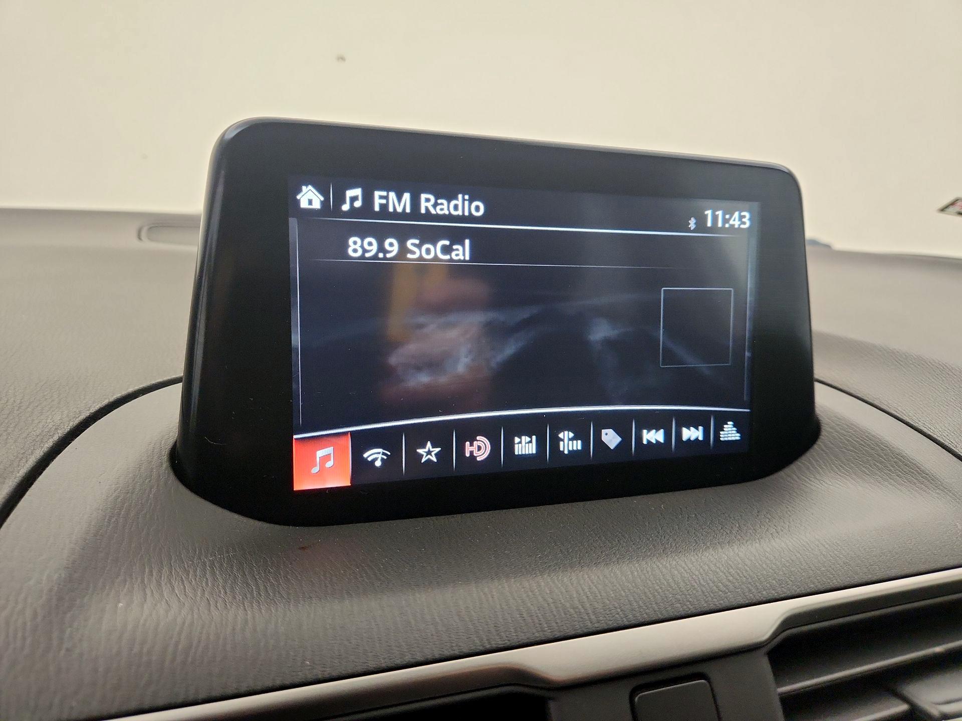 Thumbnail: 2018 Mazda Mazda3 - 15