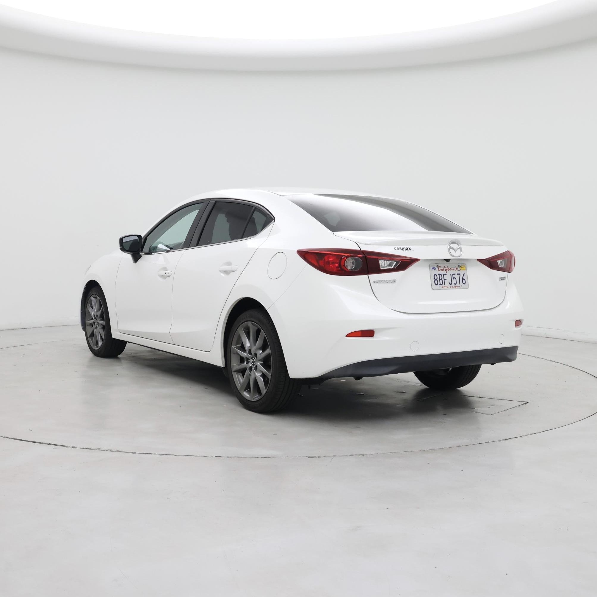 Thumbnail: 2018 Mazda Mazda3 - 2