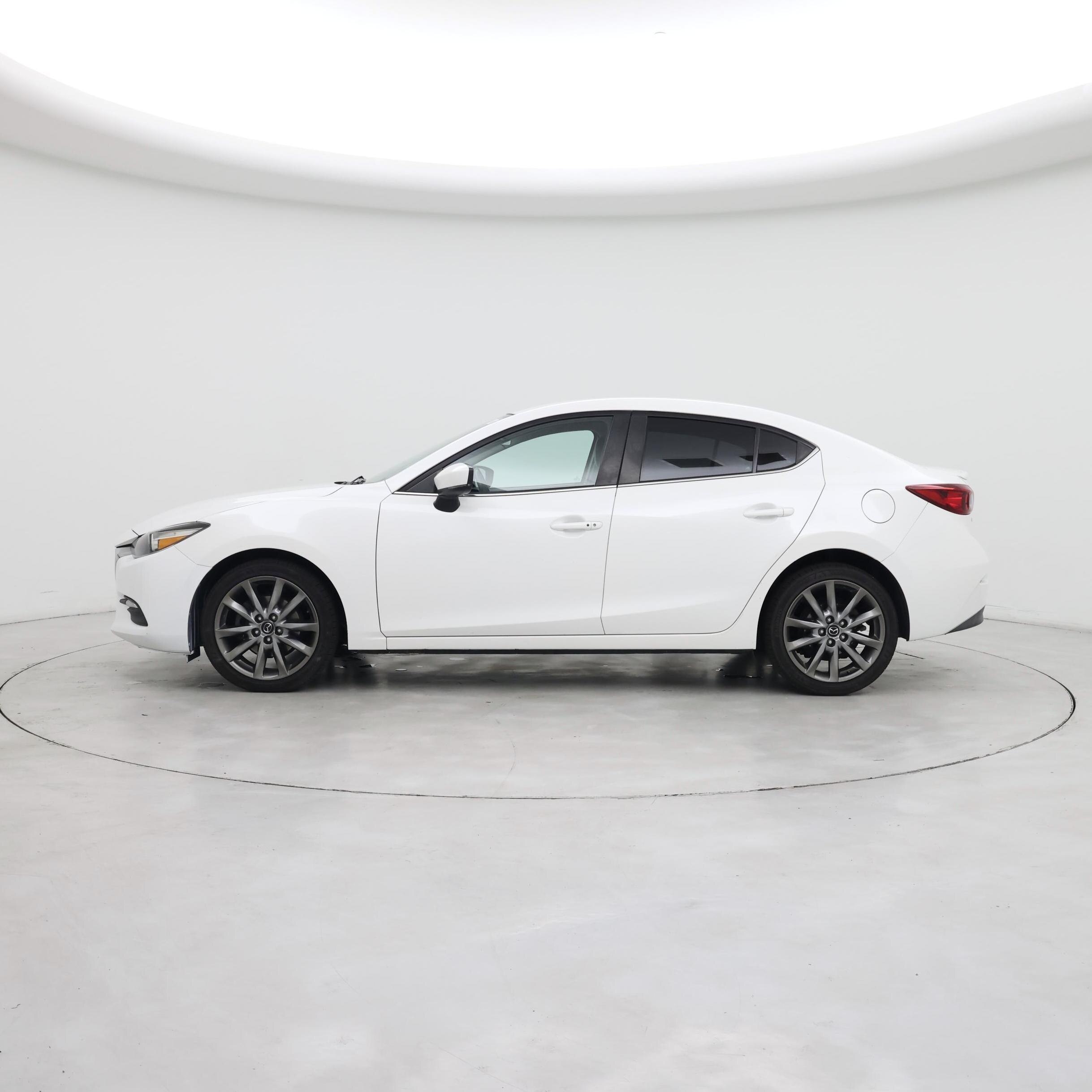 Thumbnail: 2018 Mazda Mazda3 - 3