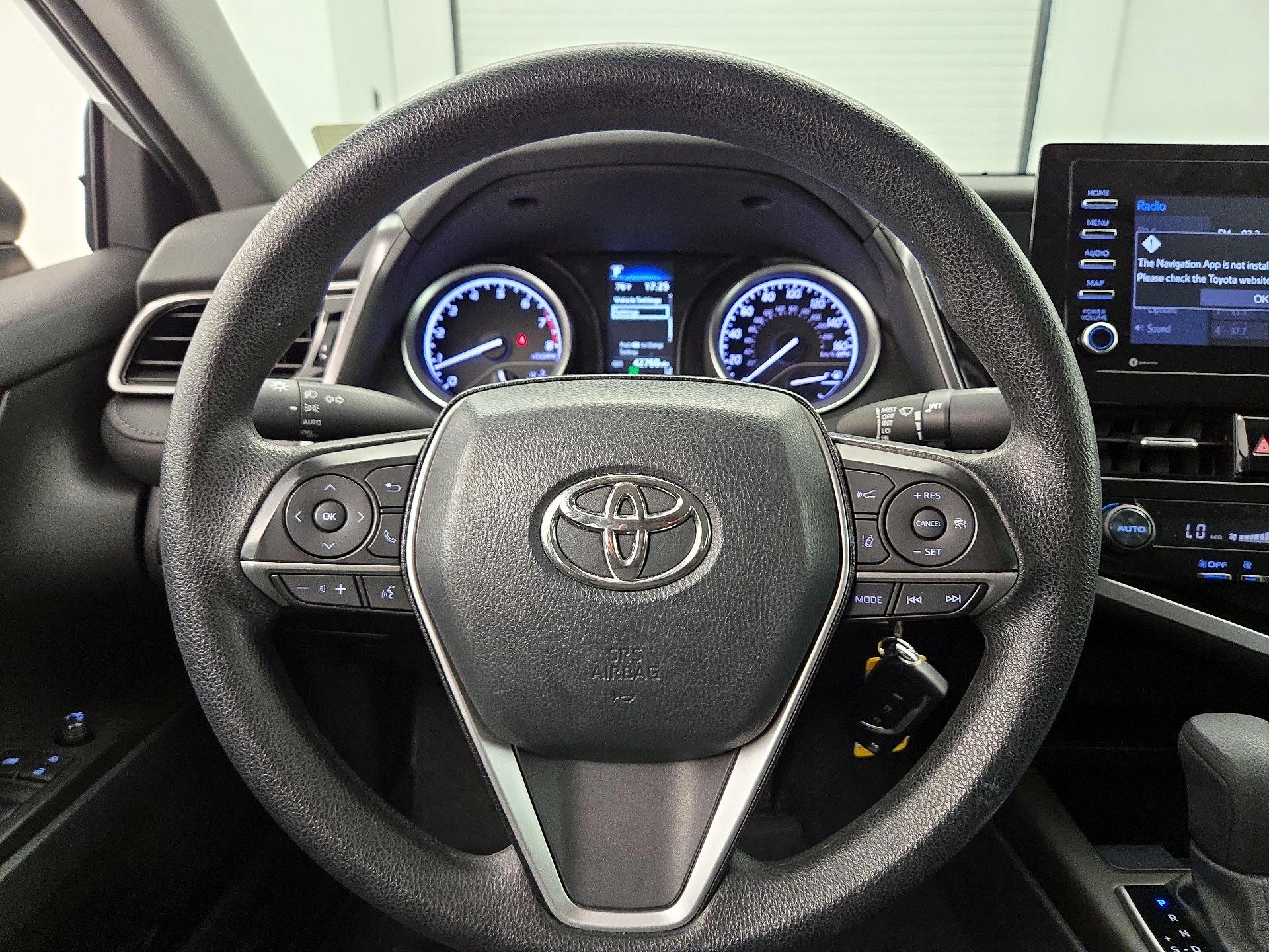 Thumbnail: 2023 Toyota Camry - 10