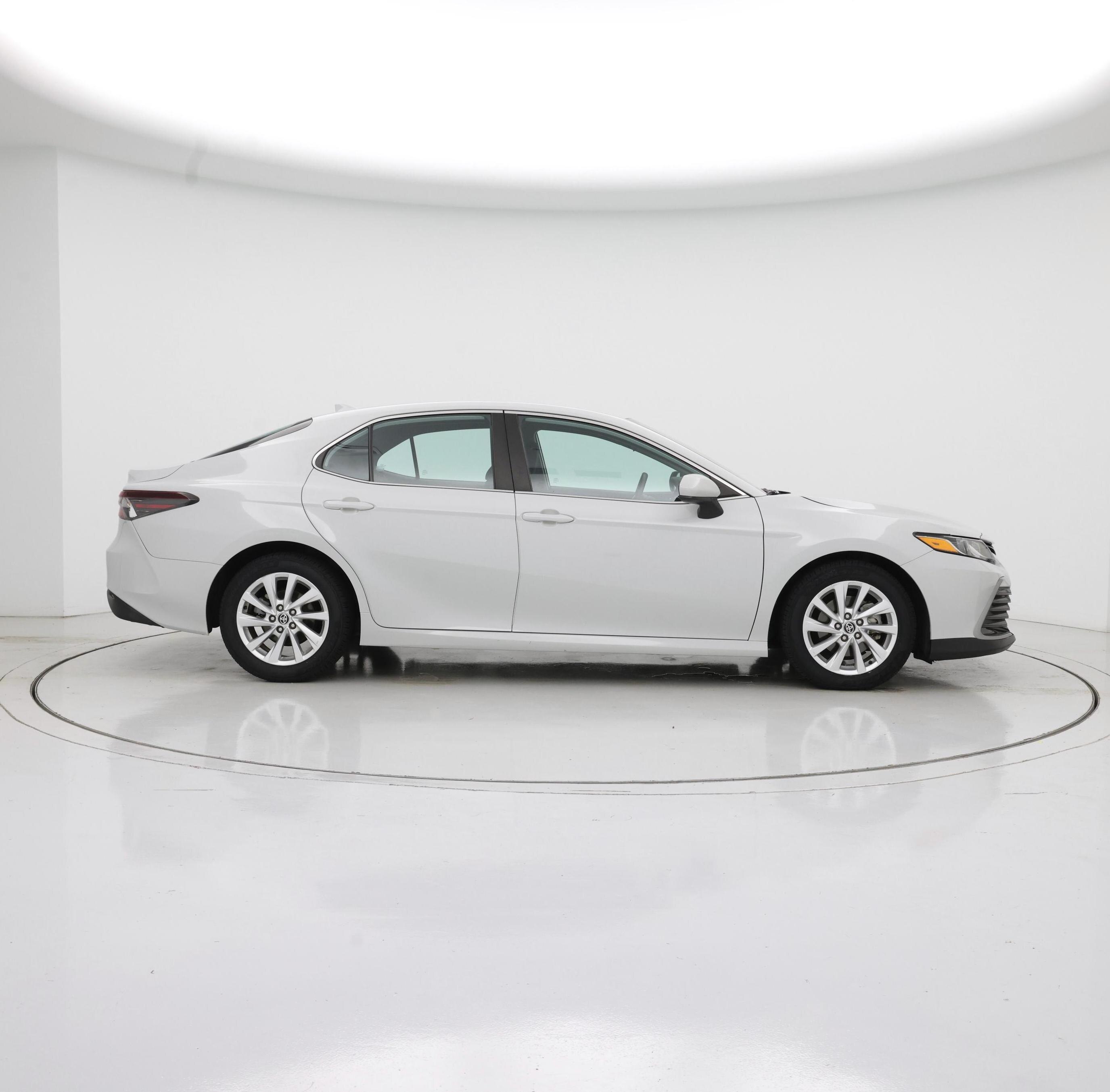 Thumbnail: 2023 Toyota Camry - 7