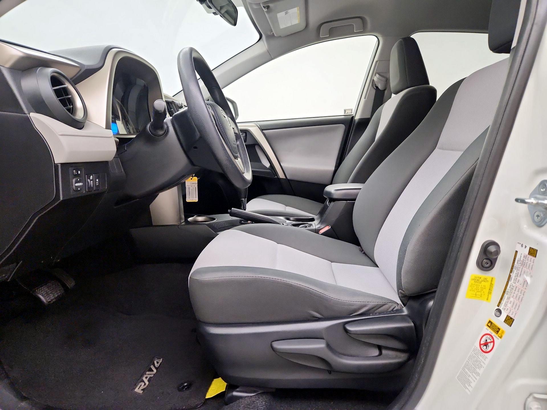 Thumbnail: 2014 Toyota RAV4 - 11