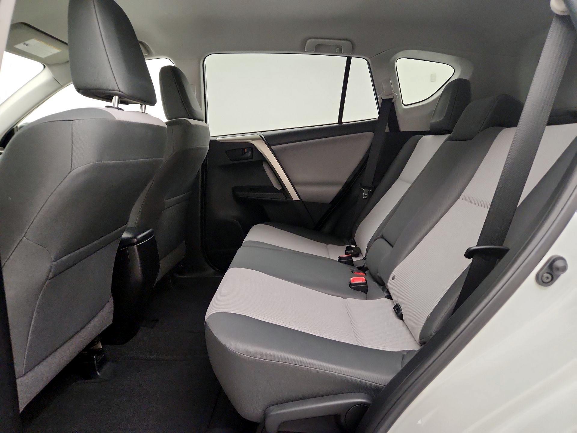 Thumbnail: 2014 Toyota RAV4 - 19